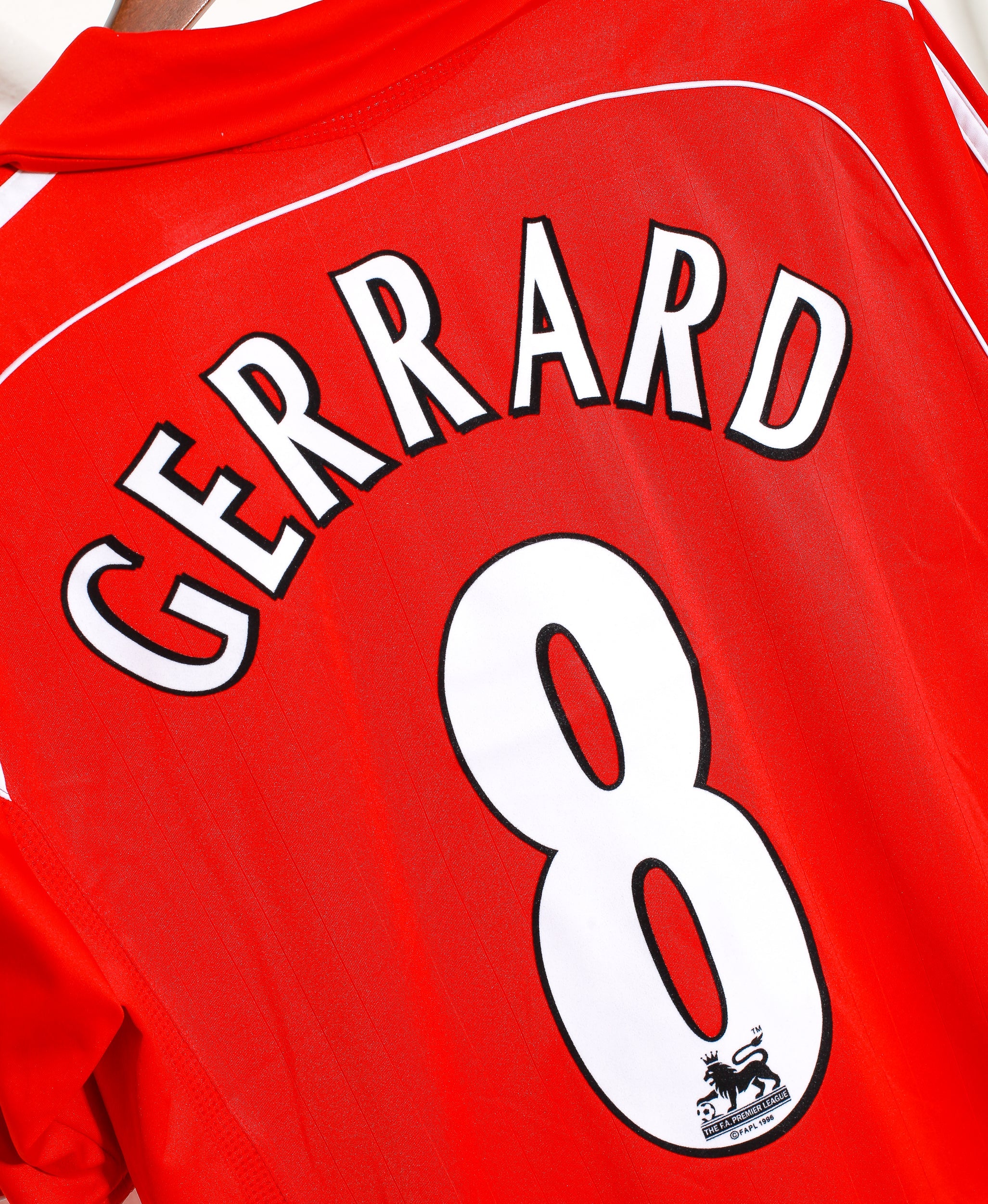2006 Liverpool FC Home Jersey #8 Steven Gerrard - Authentic Football Shirt for Fans & Collectors - Perfect for Match Days, Gifts & Sports Memorabilia Display