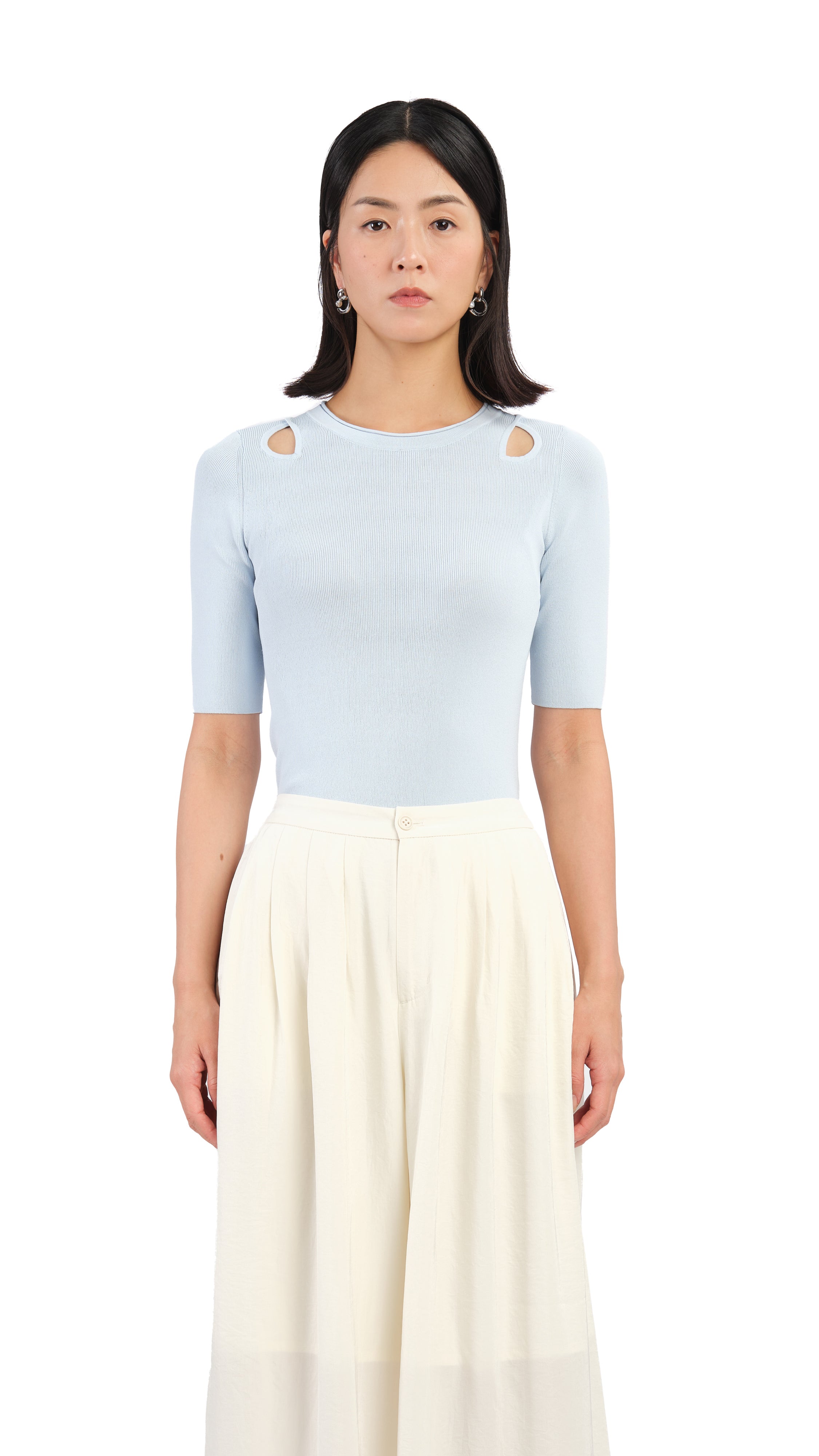 Trendy Cut Out Sweater for Women - Stylish & Comfortable Knit Pullover - Perfect for Casual Outfits, Date Nights & Layering