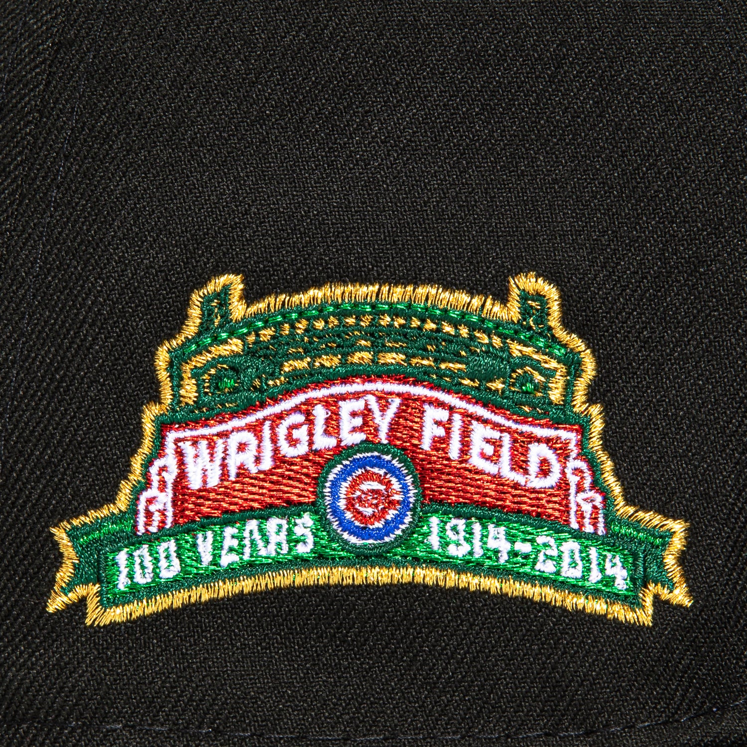 New Era 59Fifty Chicago Cubs Wrigley Field Patch Snapback Hat - Black & White Adjustable Baseball Cap for Men & Women | Perfect for Baseball Games, Sports Events & Casual Wear