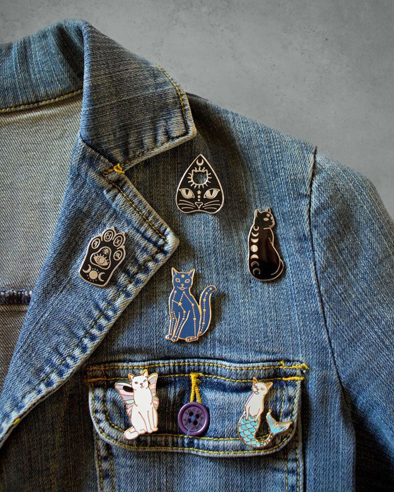 Moon Phases Sitting Cat Enamel Pin - Celestial Cat Brooch for Lapel, Jacket & Backpack - Perfect for Astronomy Lovers & Cat Enthusiasts