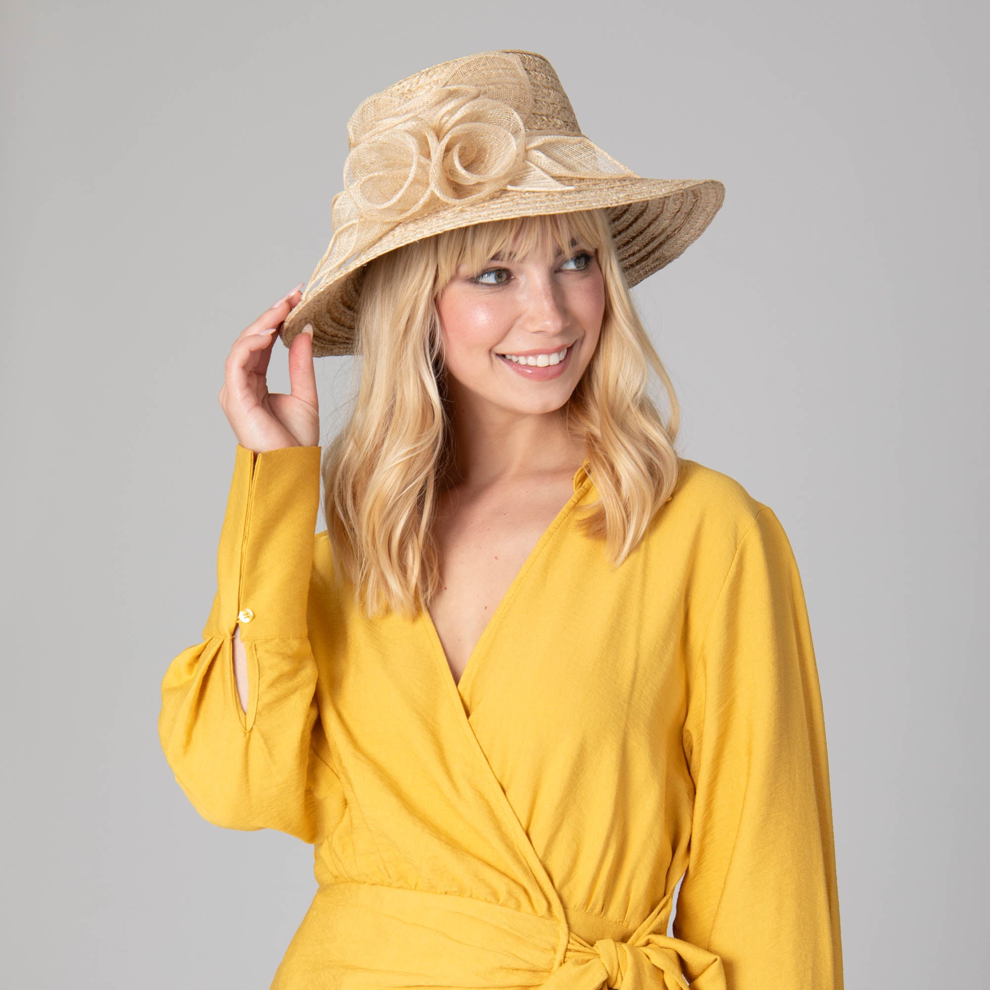 Stylish Women's Abaca Sun Hat for Summer - Elegant Wide Brim Beach Hat for Outdoor, Travel & Vacation