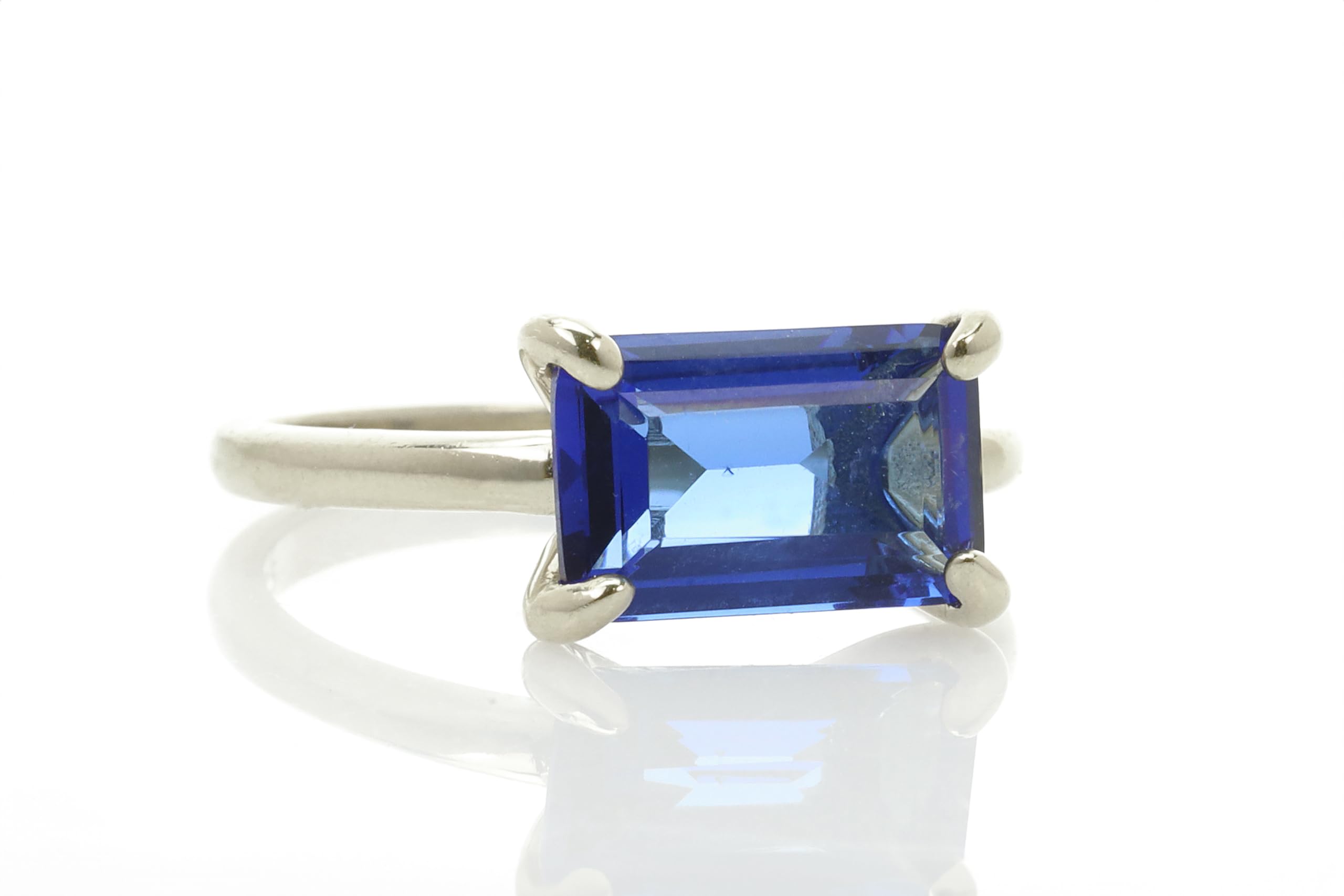 Exquisite Blue Sapphire Engagement Ring - Rectangle Solitaire Wedding Band, Custom Birthstone Jewelry for Women | Anniversary Gift with Luxury Gift Box | Perfect for Proposals, Weddings & Special Occasions