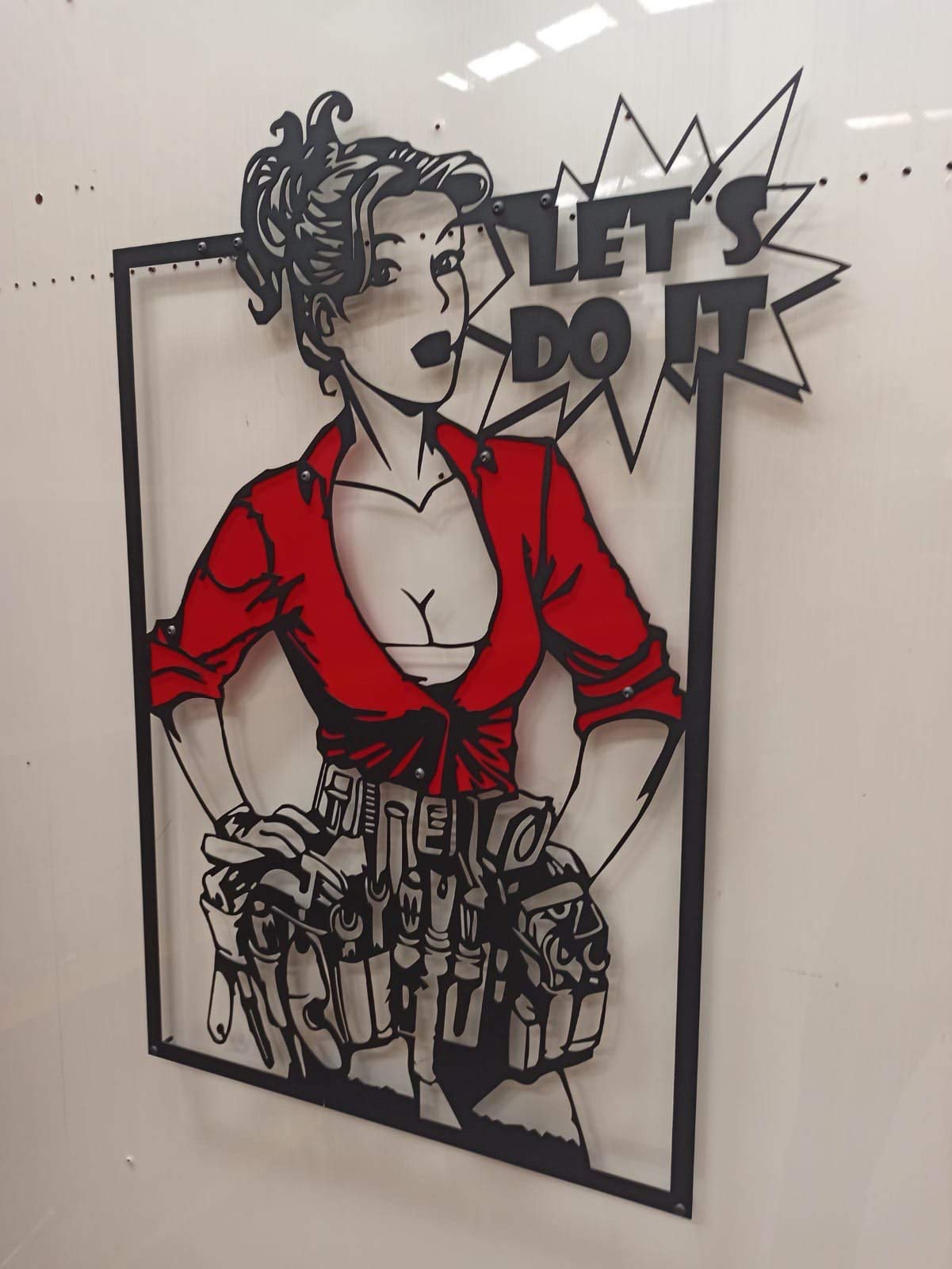 Repair Woman Metal Wall Art - Home Decor for Living Room, Kitchen, Bedroom