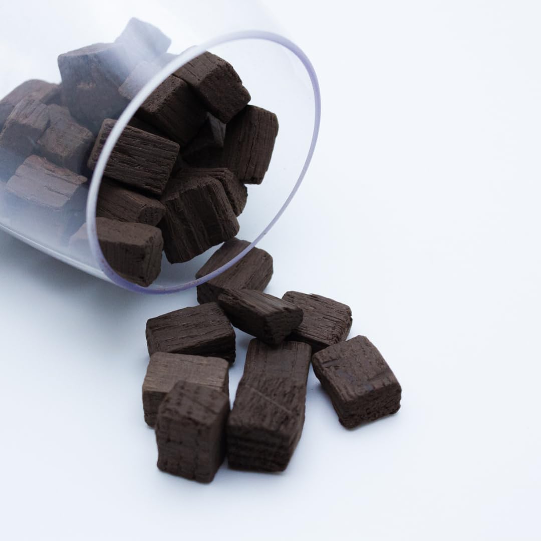 French Oak Wood Cubes for Brewing & Aging - Heavy Toast 1.5 oz - Perfect for Wine, Whiskey, Beer & Cocktail Making - Home Brewing & Bar Use