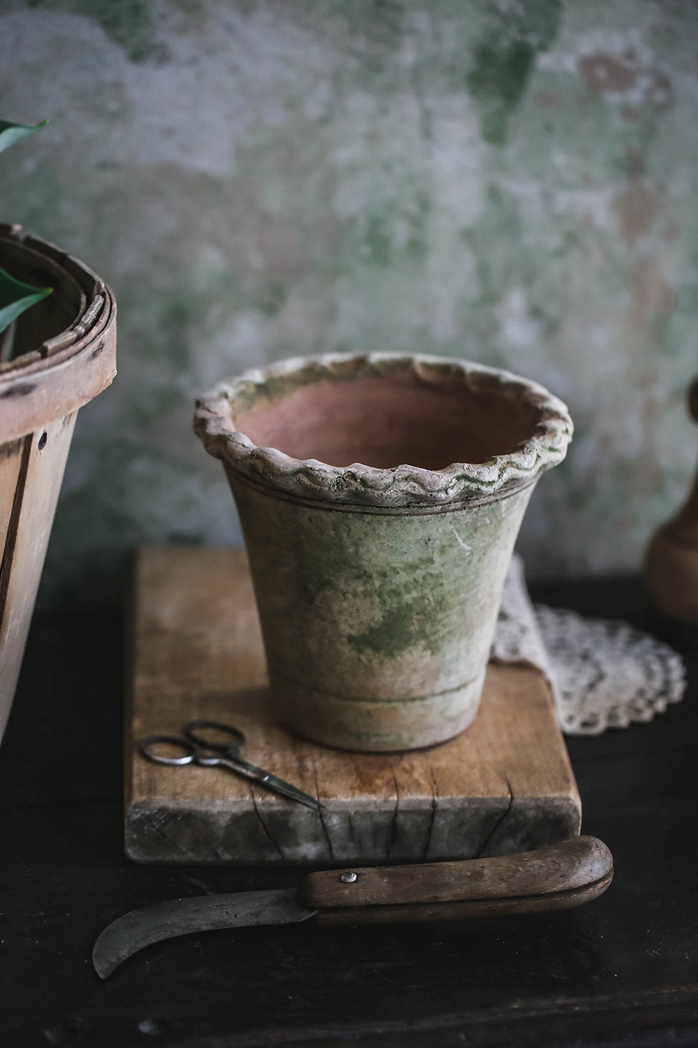 Aged Terracotta Petal Planter - Handmade Flower Pot for Indoor/Outdoor Plants, Succulents & Home Decor | Perfect for Garden, Patio, Balcony & Living Room Decor