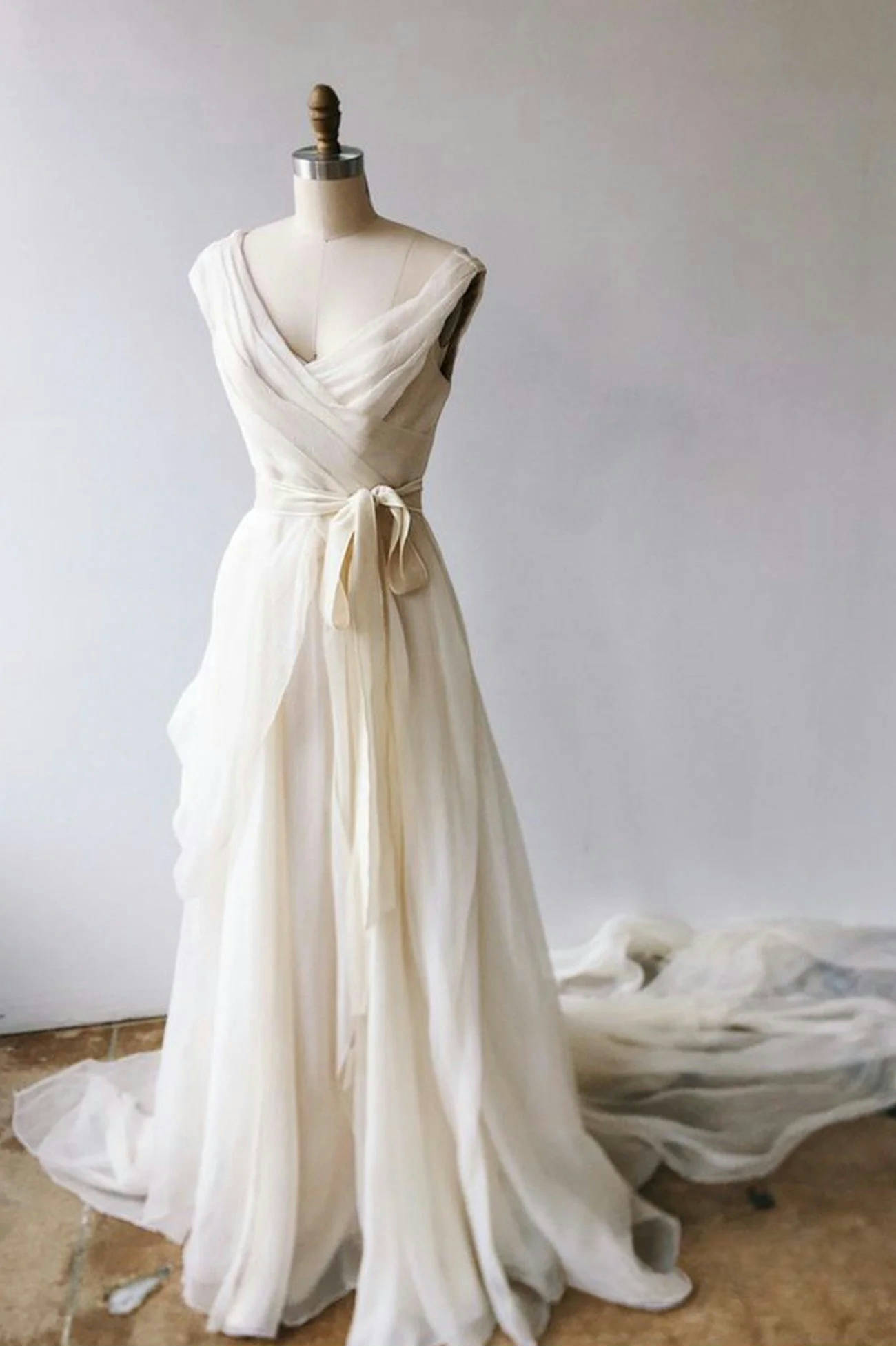 Elegant Chiffon A-Line Long Wedding Dress with V-Neck - Perfect for Bridal Gowns & Evening Dresses (Style J6772) | Ideal for Weddings, Proms & Formal Occasions