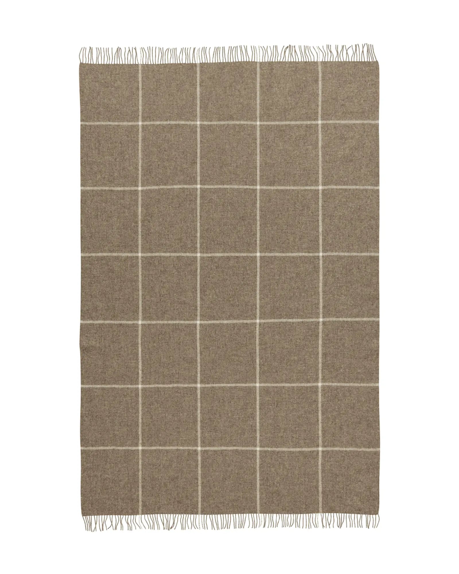 Premium Ranfurly Throw Oak - Soft & Cozy Knit Blanket for Living Room, Bedroom, or Outdoor Use - Perfect for Cuddling, Lounging, and Home Decor