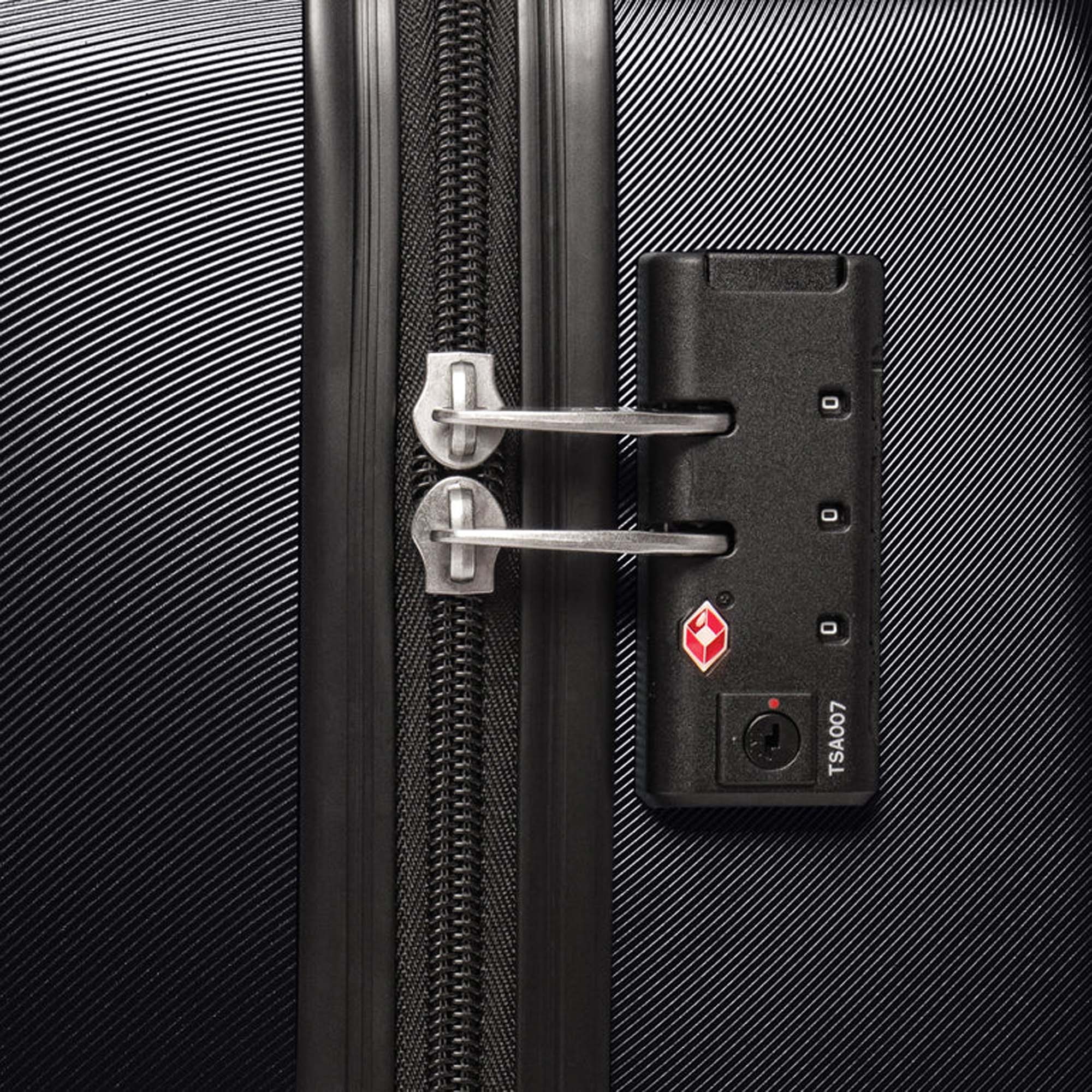 American Tourister Crave Collection 2-Piece Expandable Spinner Luggage Set (20
