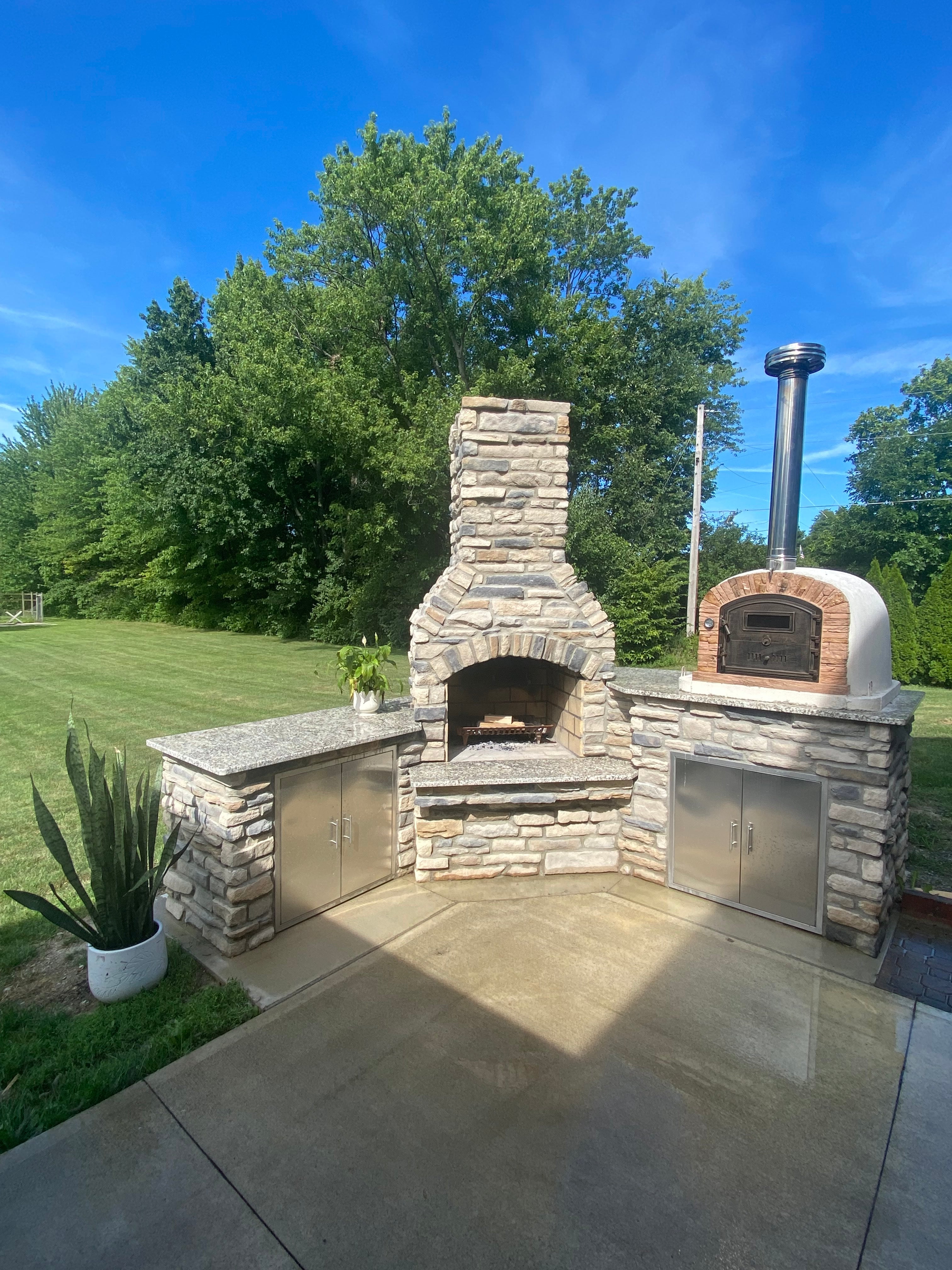 Premium VENTURA SIERRA Hybrid Pizza Oven - Outdoor Wood & Gas Pizza Maker for Backyard, Patio & Camping - Perfect for Home Cooking, Parties & Outdoor Adventures
