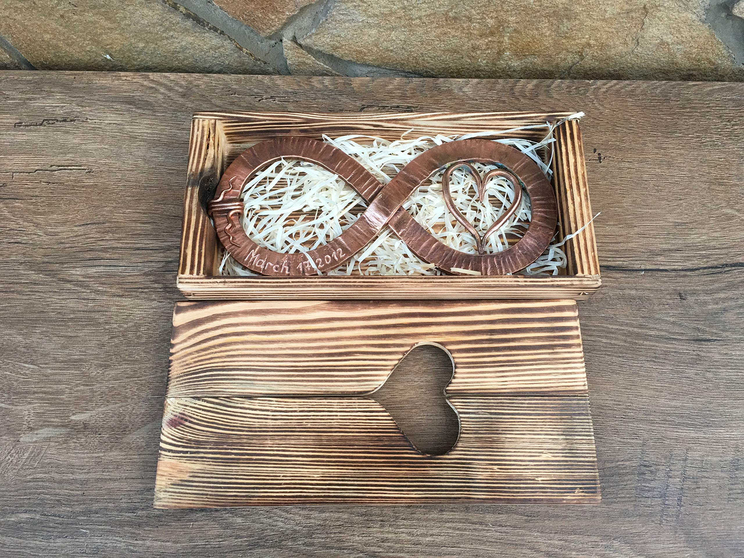 Copper Infinity Sign - Elegant 7th Anniversary Gift for Couples, Handmade Copper Decor for Home & Office, Unique Infinity Art for Wedding & Romantic Occasions