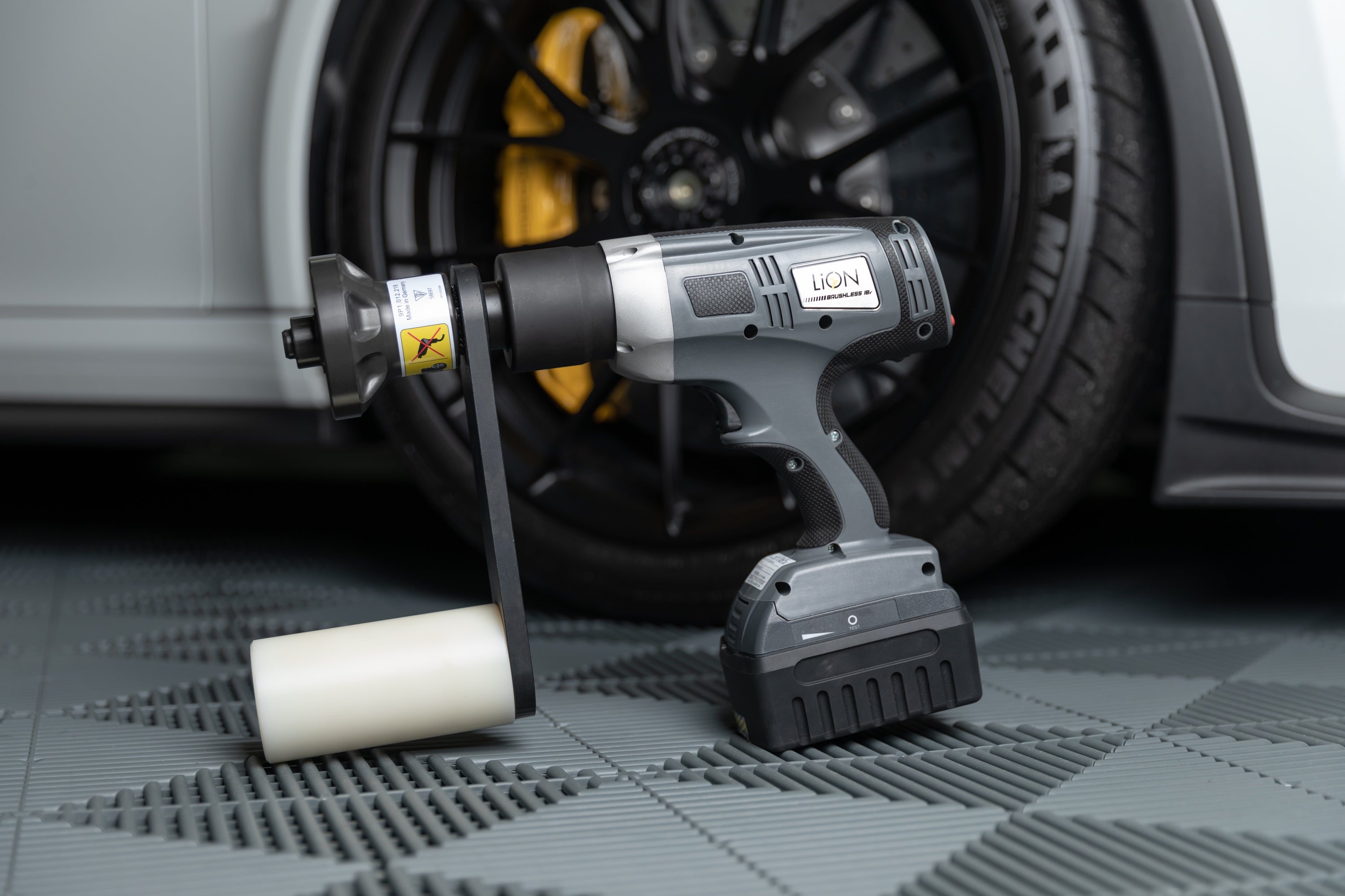 HYTORC Center Lock Torque Gun - Heavy Duty Torque Wrench for Industrial Bolting - Perfect for Construction, Oil & Gas, and Automotive Applications