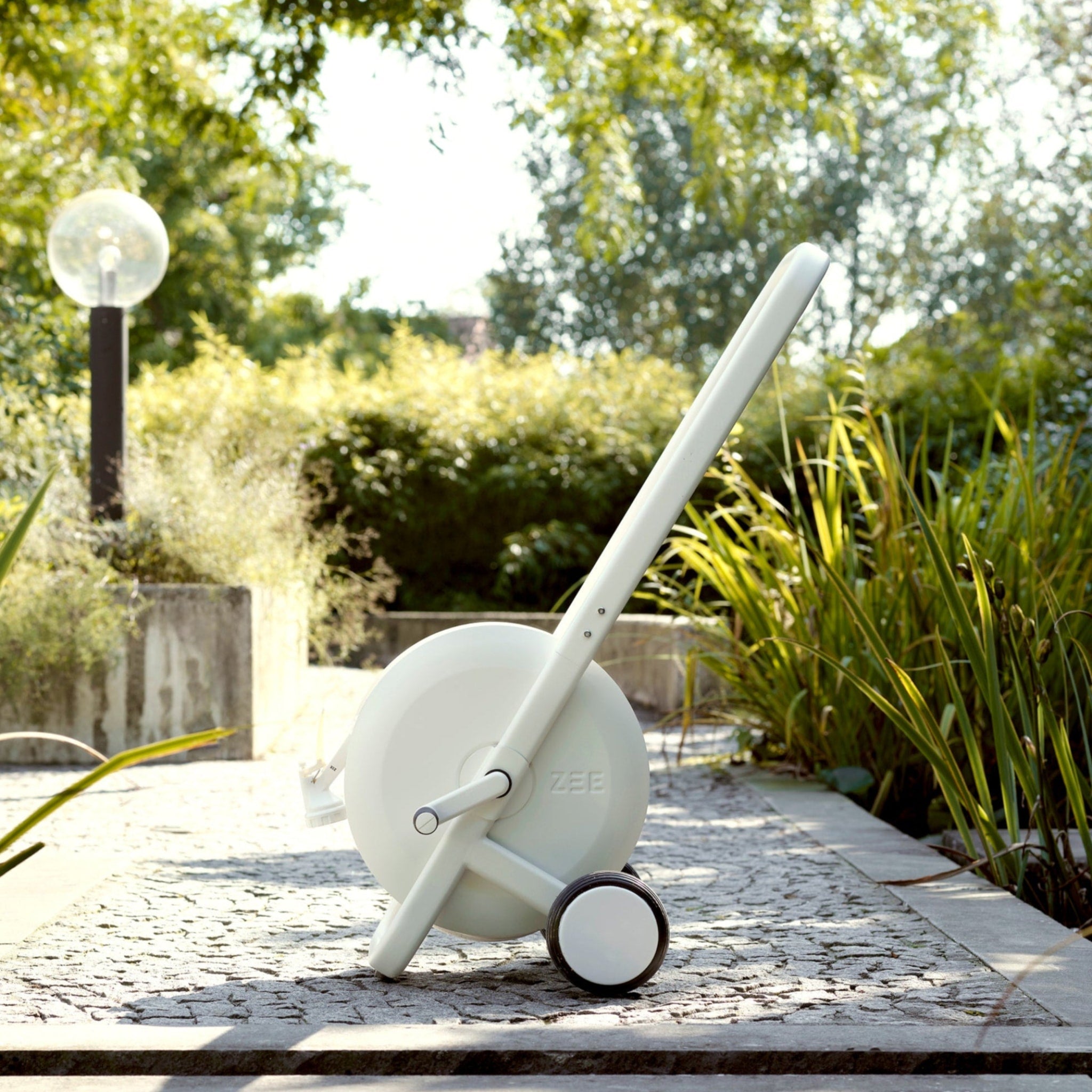 ZEE Tasman Hose Trolley 50m White - Heavy Duty Garden Water Hose Reel with Wheels for Easy Mobility - Perfect for Lawn Care, Gardening, and Outdoor Watering