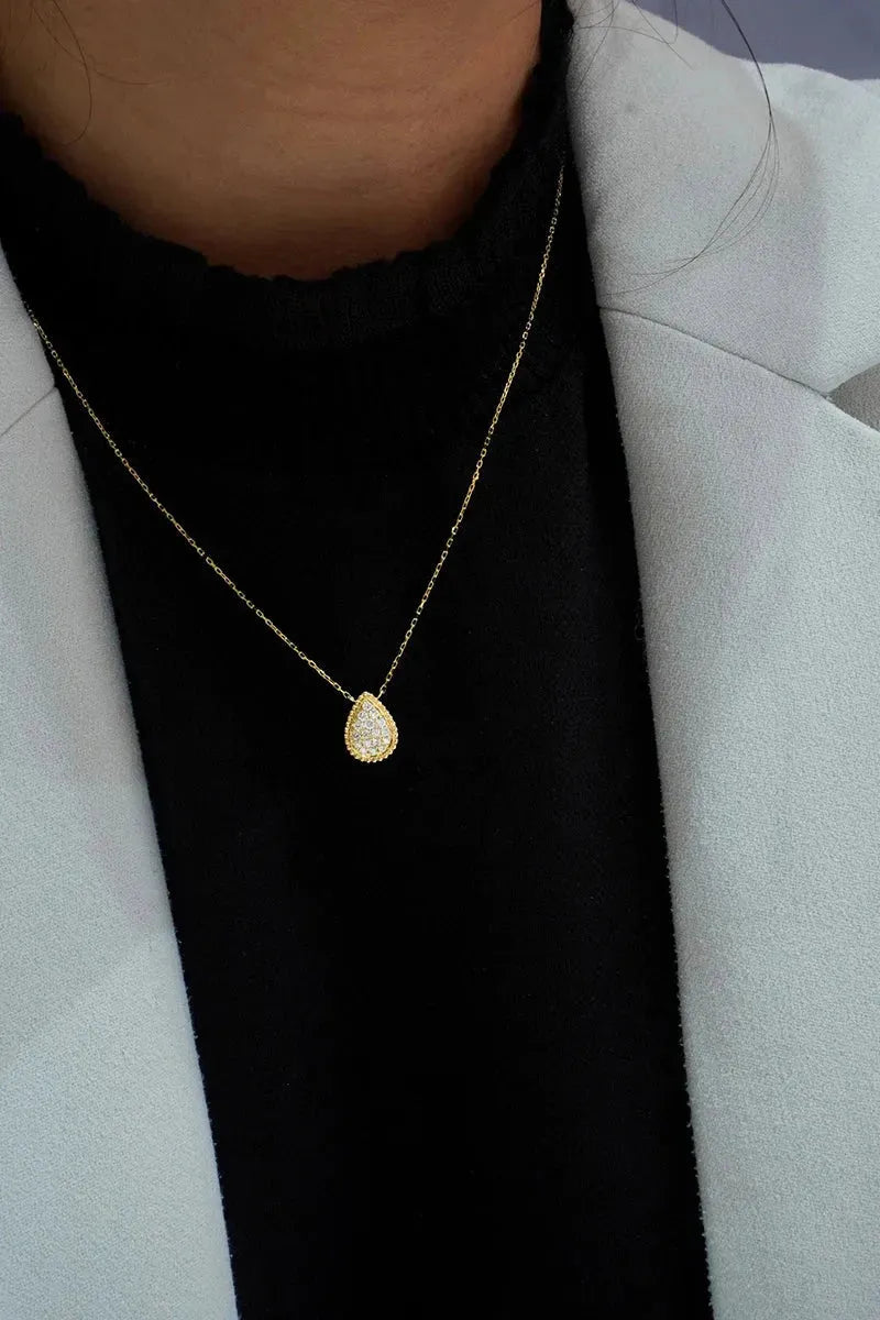 18K Yellow Gold Diamond Pendant Necklace for Women - Real Natural Diamond Water Droplet Jewelry, Elegant Wedding & Anniversary Gift, Perfect for Bridal, Party & Special Occasions