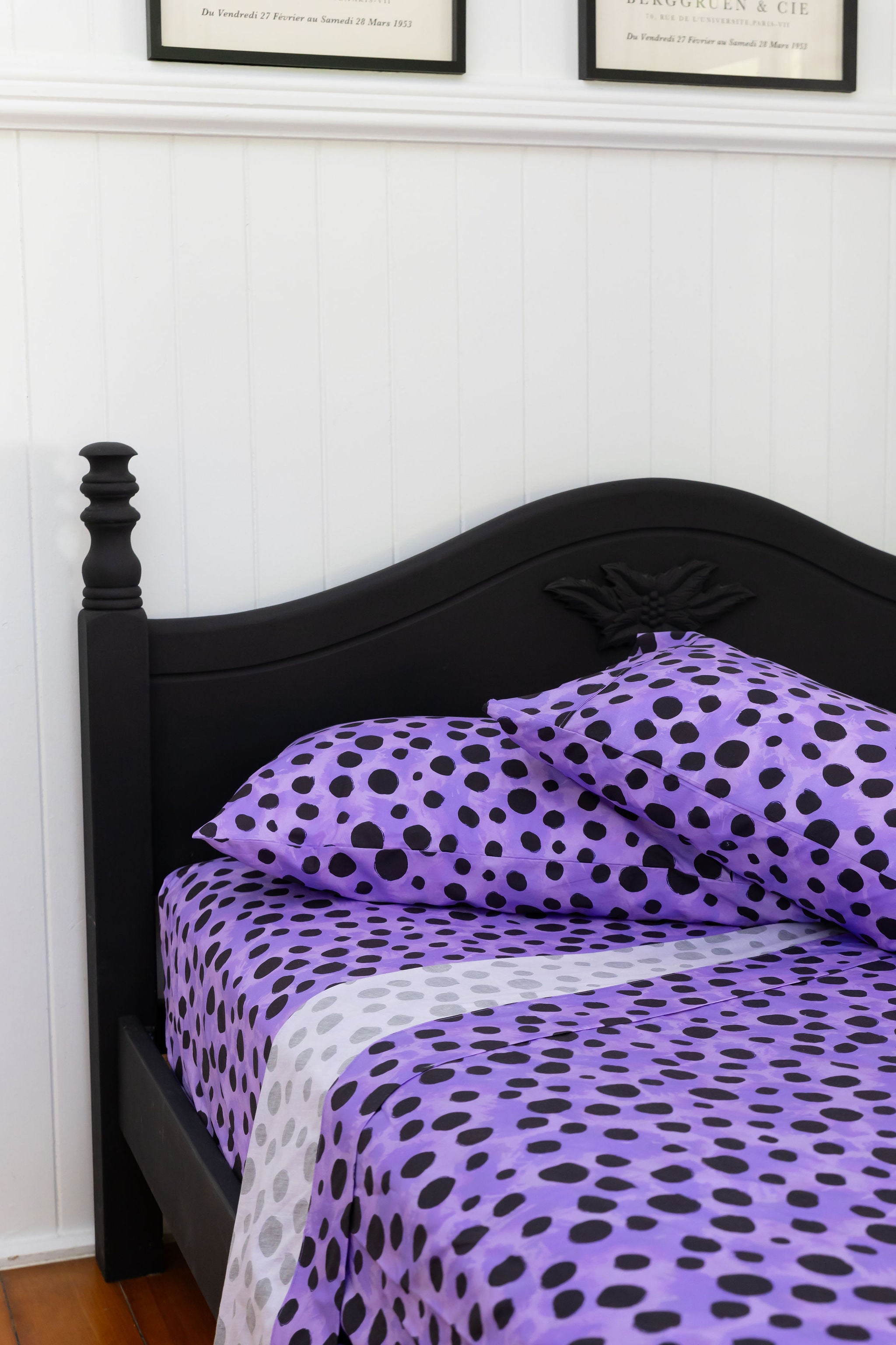 Kasey Rainbow Purple Cheetah Print Sheet Set - Soft Luxury Bedding for Queen Size Beds - Perfect for Modern Bedrooms & Guest Rooms