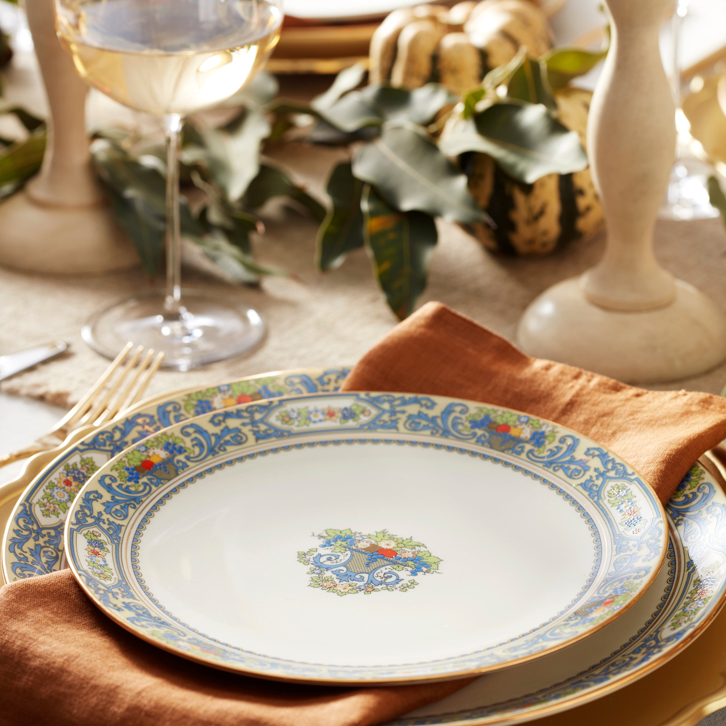 Elegant White Accent Plates Set of 4 - Perfect for Fall Dinner Parties, Thanksgiving Decor & Seasonal Table Settings