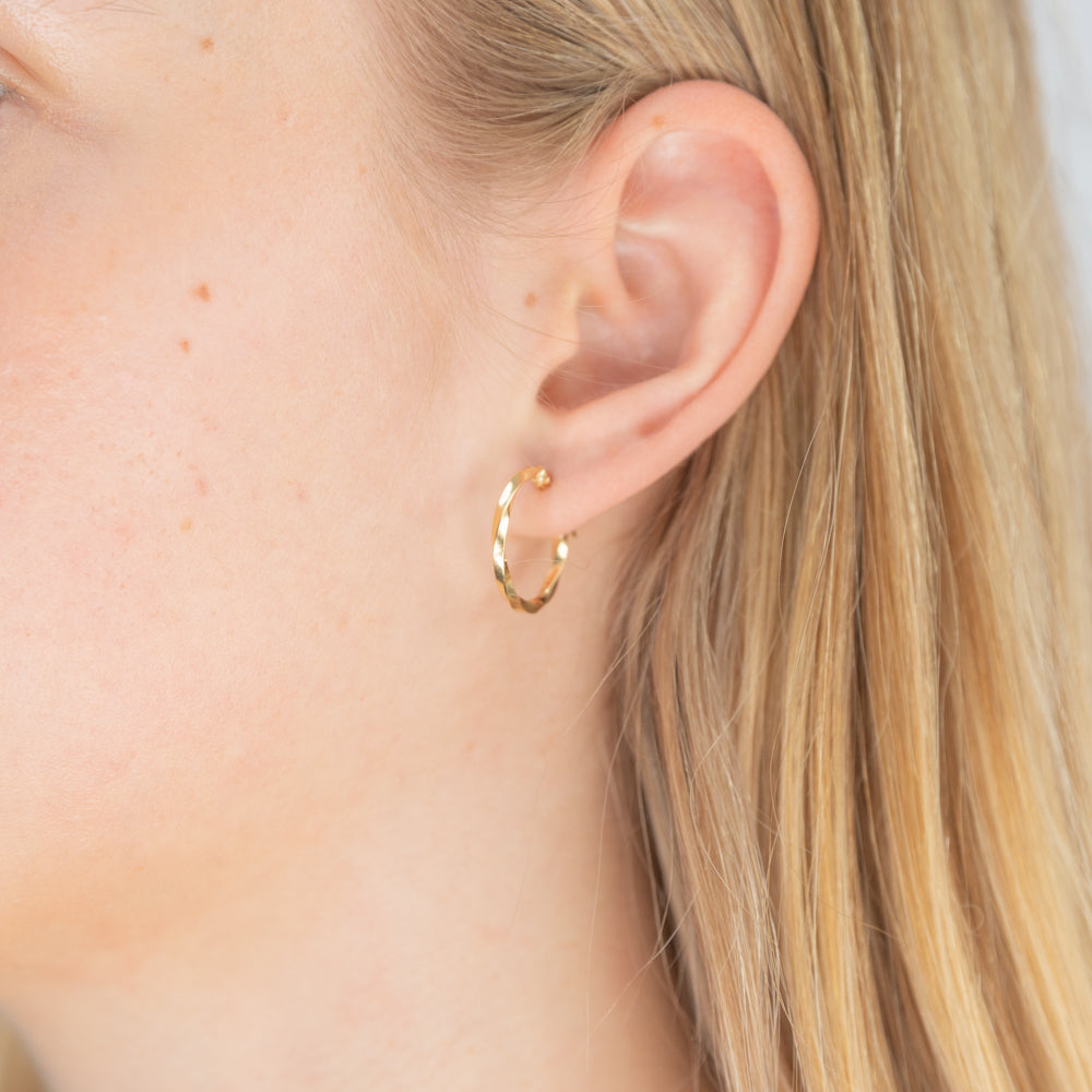 9ct Yellow Gold 15mm Twist Hoop Earrings for Women - Elegant Twisted Design Dainty Huggie Hoops - Perfect for Everyday Wear, Parties & Special Occasions