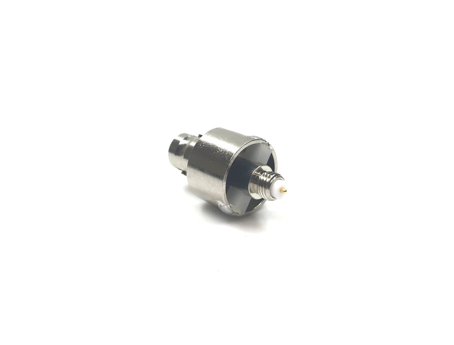 BPR 40 Mag One Antenna Adapter PMDN4041BR - Compatible with Motorola Radios for Police, Firefighters & Emergency Communication - Secure & Durable Antenna Connector for Reliable Signal Transmission