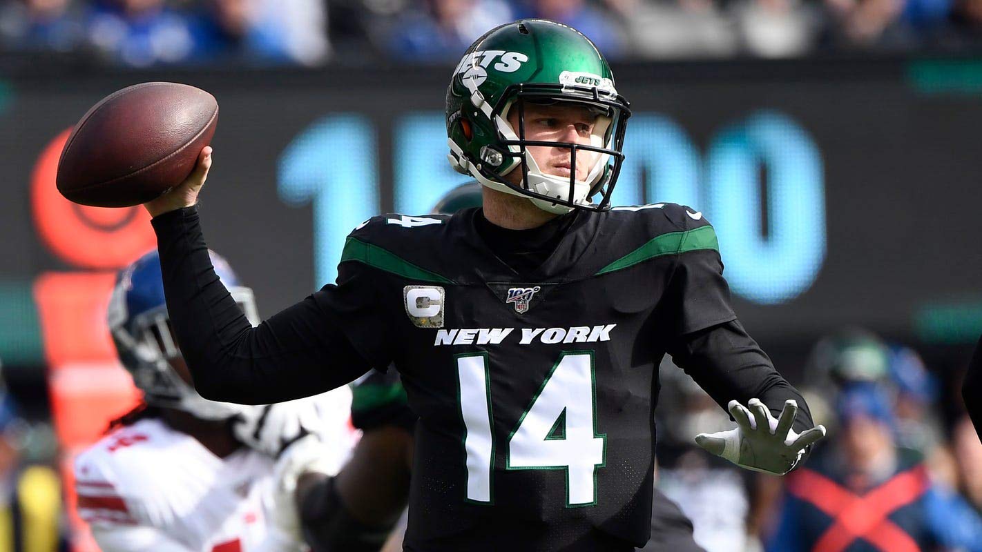 Sam Darnold Poster Print - Premium Wall Art Decor for Game Room & Man Cave - 24x32 Inch (61x81cm) Unframed Canvas Artwork - Perfect Gift for Football Fans & Sports Enthusiasts