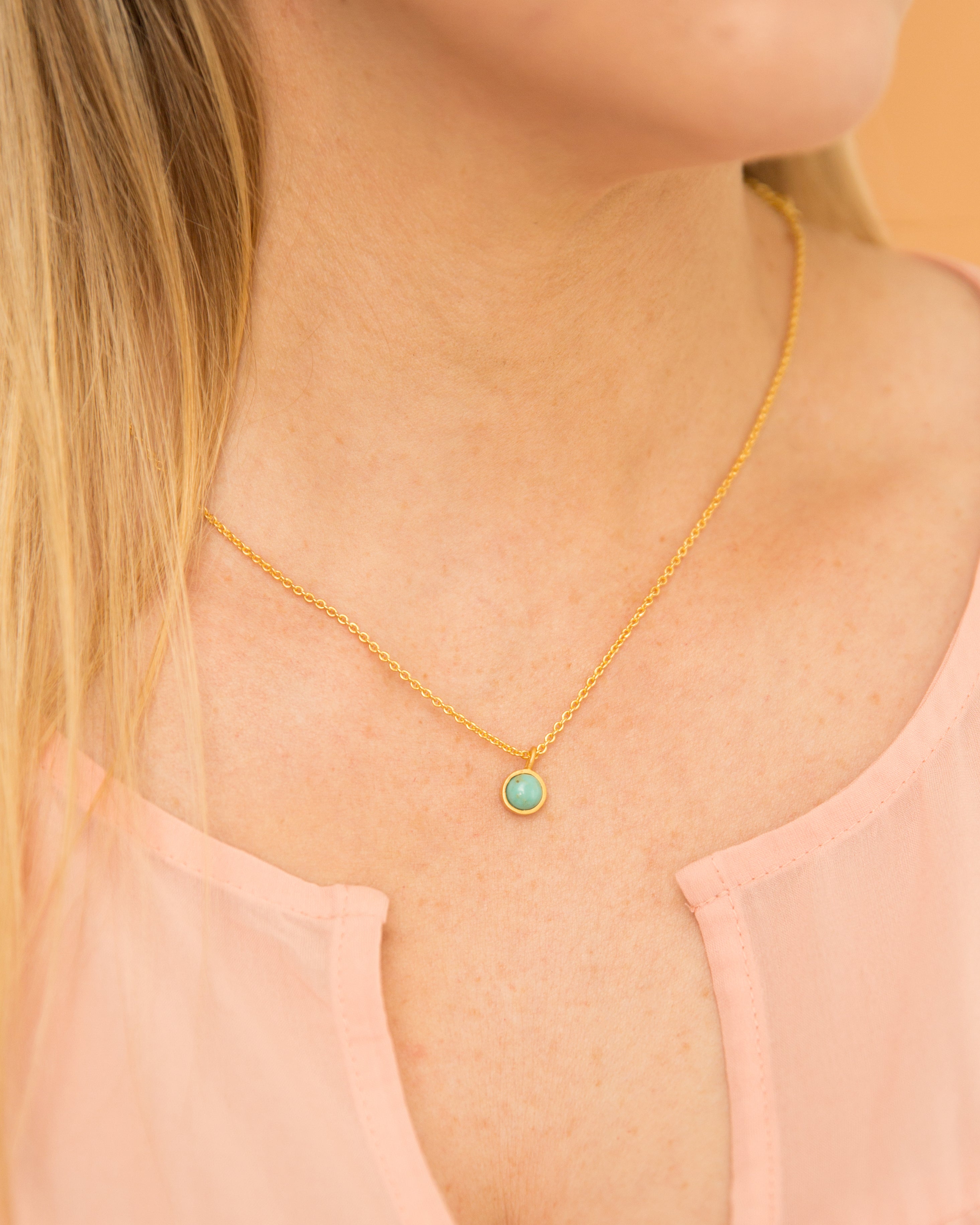 Elegant Turquoise Pendant Necklace for Women - Dainty Bohemian Jewelry Gift for Her - Perfect for Casual Wear, Date Nights & Special Occasions