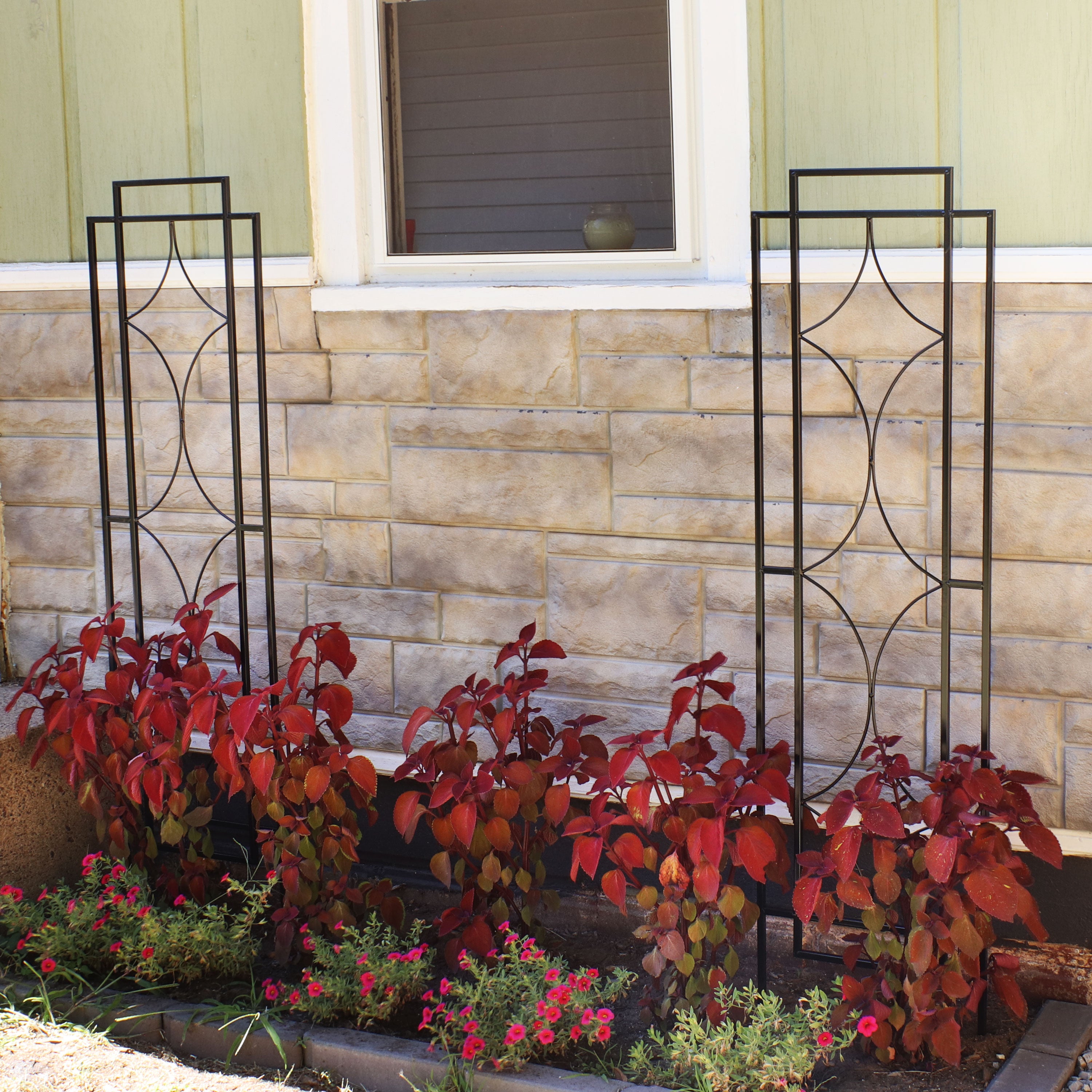 Stylish Sunnydaze 2-Piece Diamond Trellis for Climbing Plants - Perfect for Garden Vine Support, Outdoor Decor & Vertical Gardening