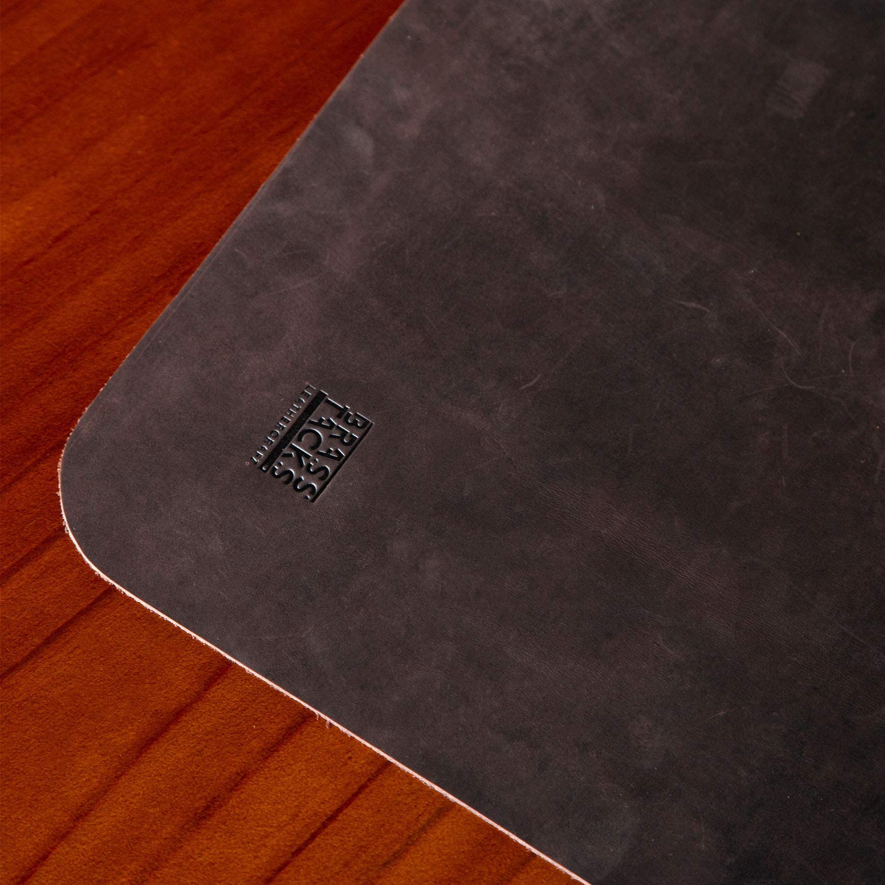 Premium Crazy Horse Leather Desk Pad Protector - 20x28cm Waterproof Office Desk Mat, Mouse Pad & Writing Surface for Laptop, PC - Ideal for Home Office, Study & Workspace Organization