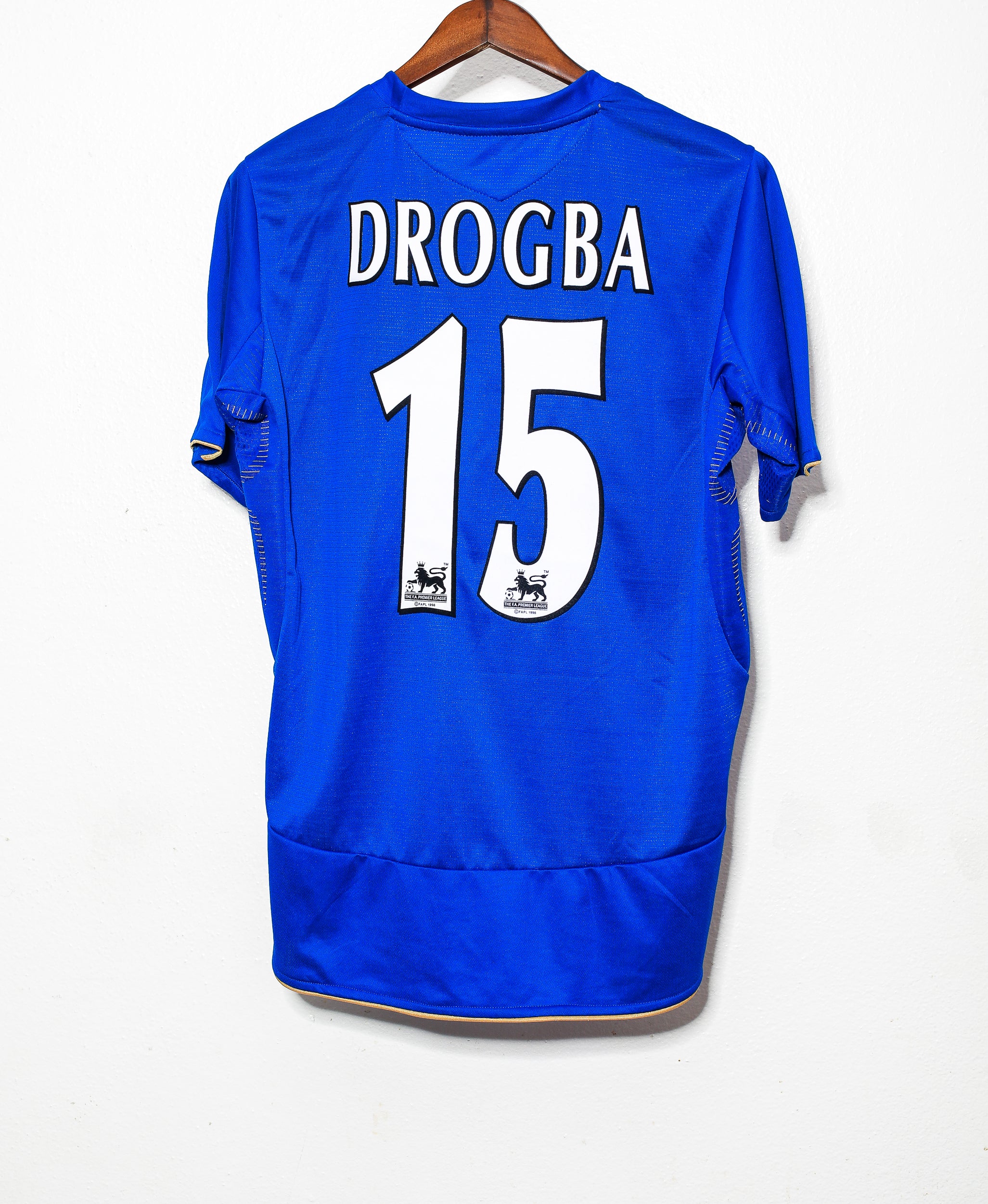 2005 Chelsea FC Home Jersey #15 Drogba - Authentic Men's Soccer Shirt for Fans & Collectors - Perfect for Match Days, Gifts & Sports Memorabilia Display