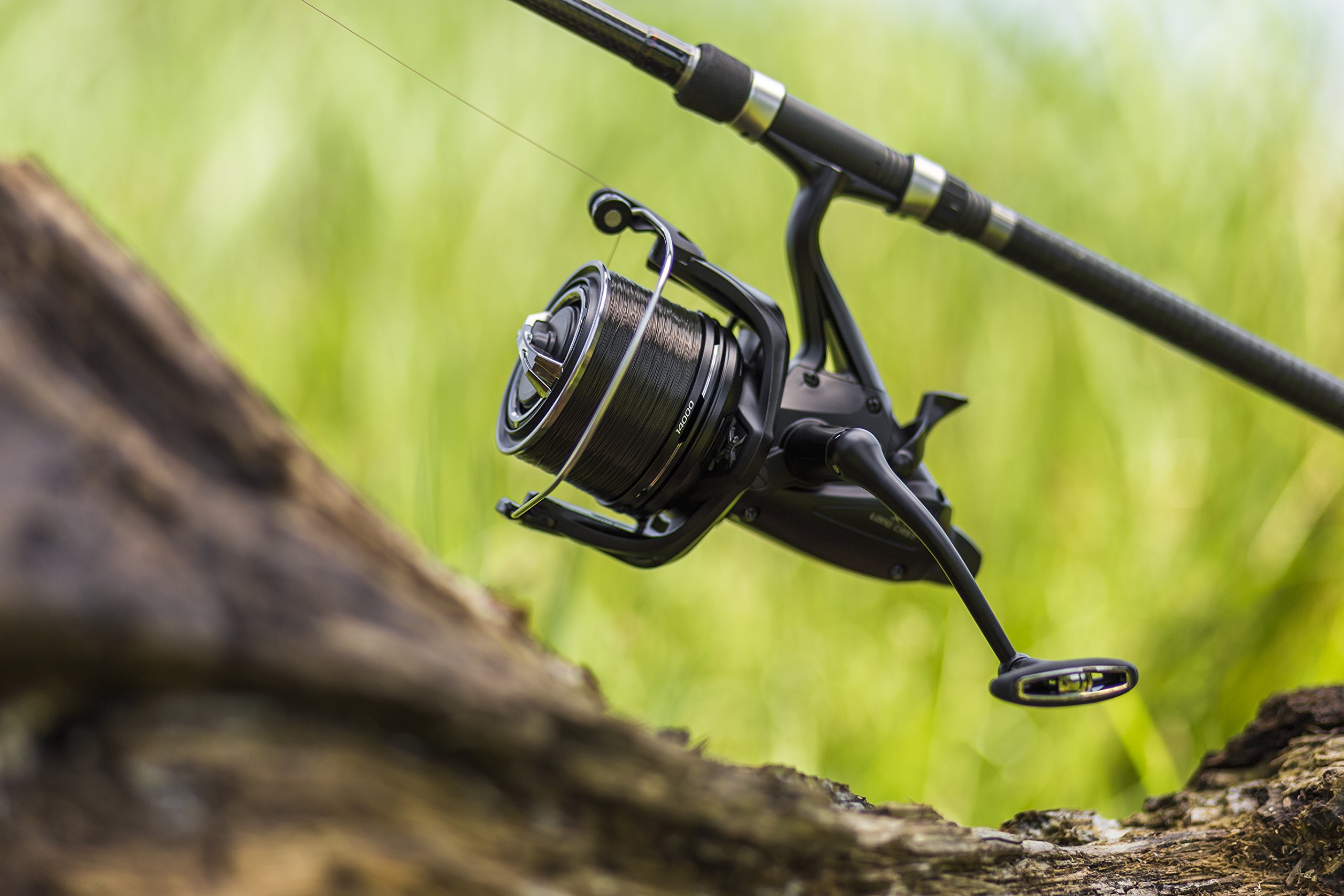 Shimano Baitrunner XT-B Longcast Medium Big Free Spool Fishing Reel - Saltwater & Freshwater Baitcasting Reel for Surf, Pier, and Boat Fishing