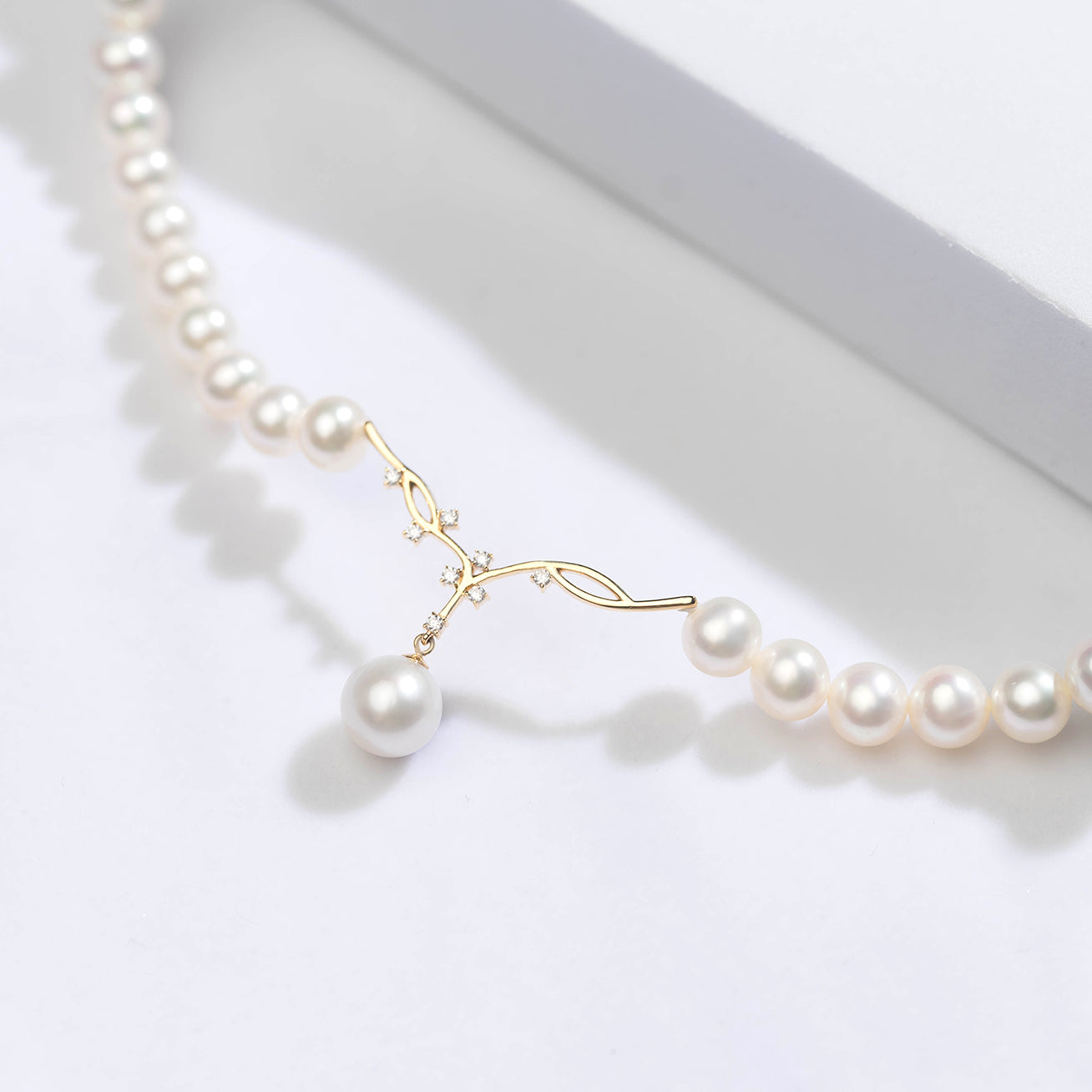 18K Gold Freshwater Pearl Necklace - Elegant Women's Jewelry Gift for Birthday, Anniversary & Wedding | KN00078 | STARRY | Perfect for Formal Events, Date Nights & Special Occasions