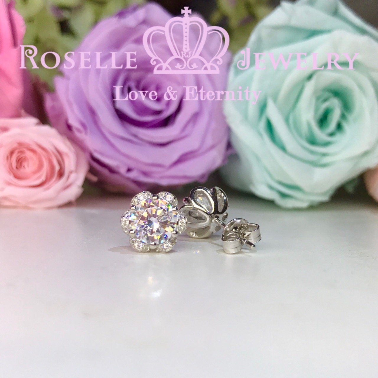 Trendy Floral Stud Earrings for Women - Elegant Rose Gold & Silver Fashion Jewelry - Perfect for Parties, Weddings & Everyday Wear