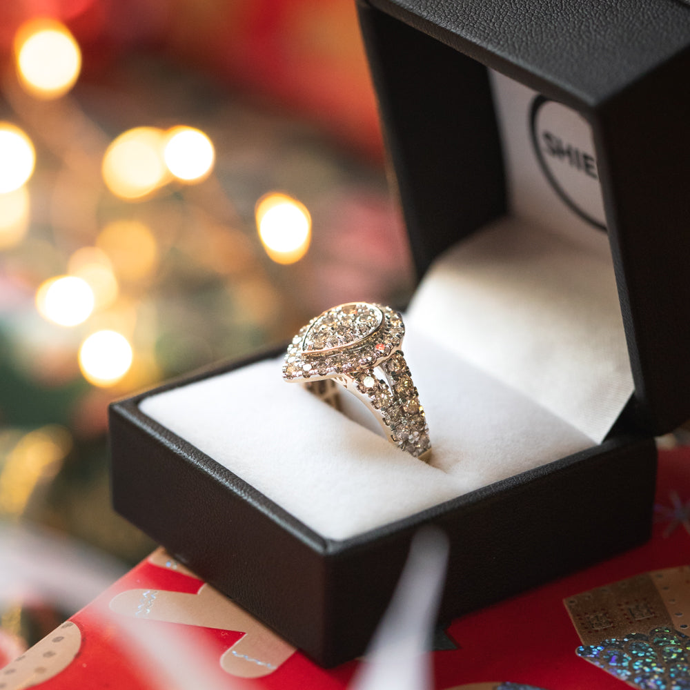 9ct Yellow Gold 2 Carat Diamond Ring with Brilliant Cut - Elegant Engagement & Wedding Jewelry for Women - Perfect for Proposals, Anniversaries & Special Occasions