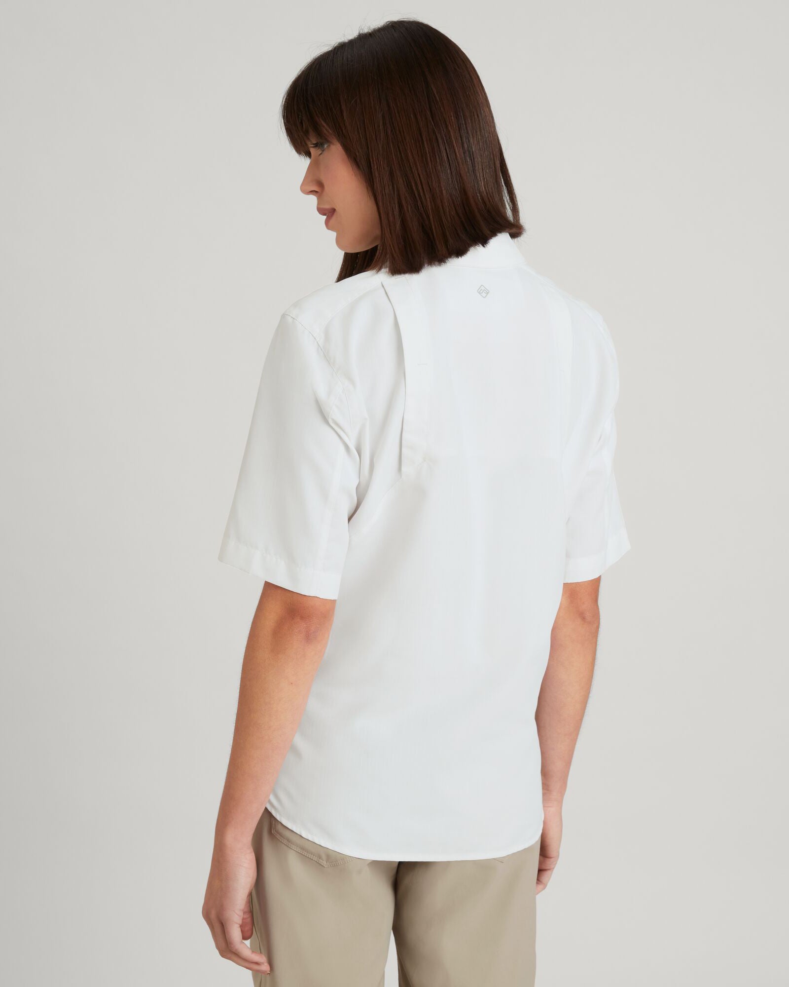 SUN Scout UPF 50+ Women's Short Sleeve Sun Protection Shirt - White - Perfect for Hiking, Beach & Outdoor Activities