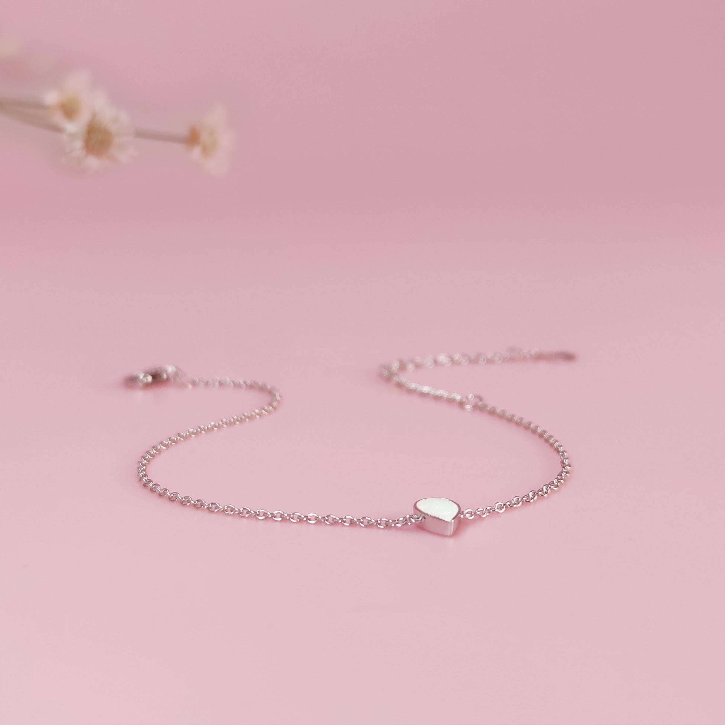 Soft Glow Breast Milk Keepsake Bracelet - Handmade Memorial Jewelry for Moms - Perfect for Nursing, Weaning & Cherishing Precious Moments