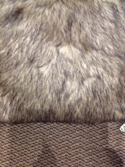 Luxury 18-Inch Brown Faux Fur Pillow - Soft Decorative Throw Cushion for Sofa, Bed & Home Decor