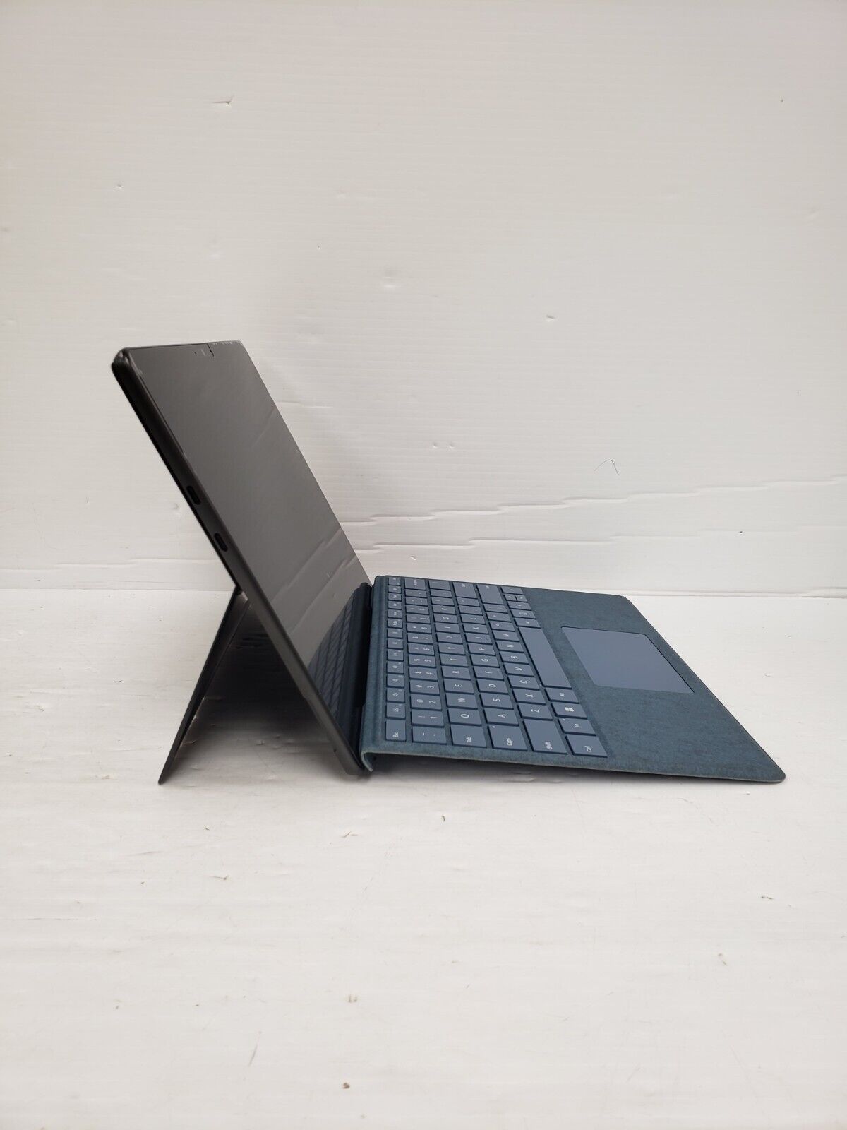 Microsoft Surface Pro 7 12.3