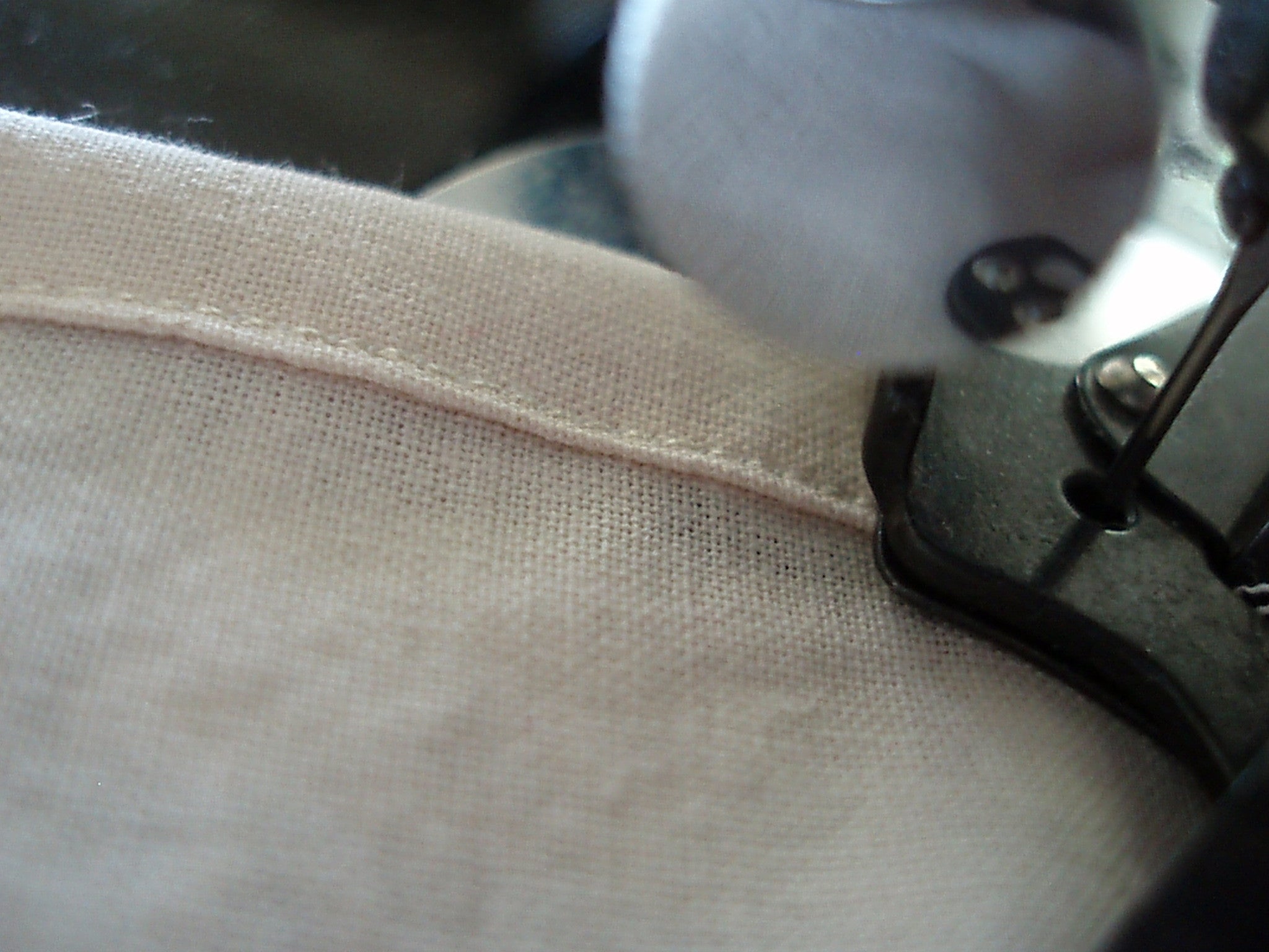 Vintage Original Singer Adjustable Hemmer for Sewing - Perfect for Hemming Pants, Skirts, and Dress Alterations