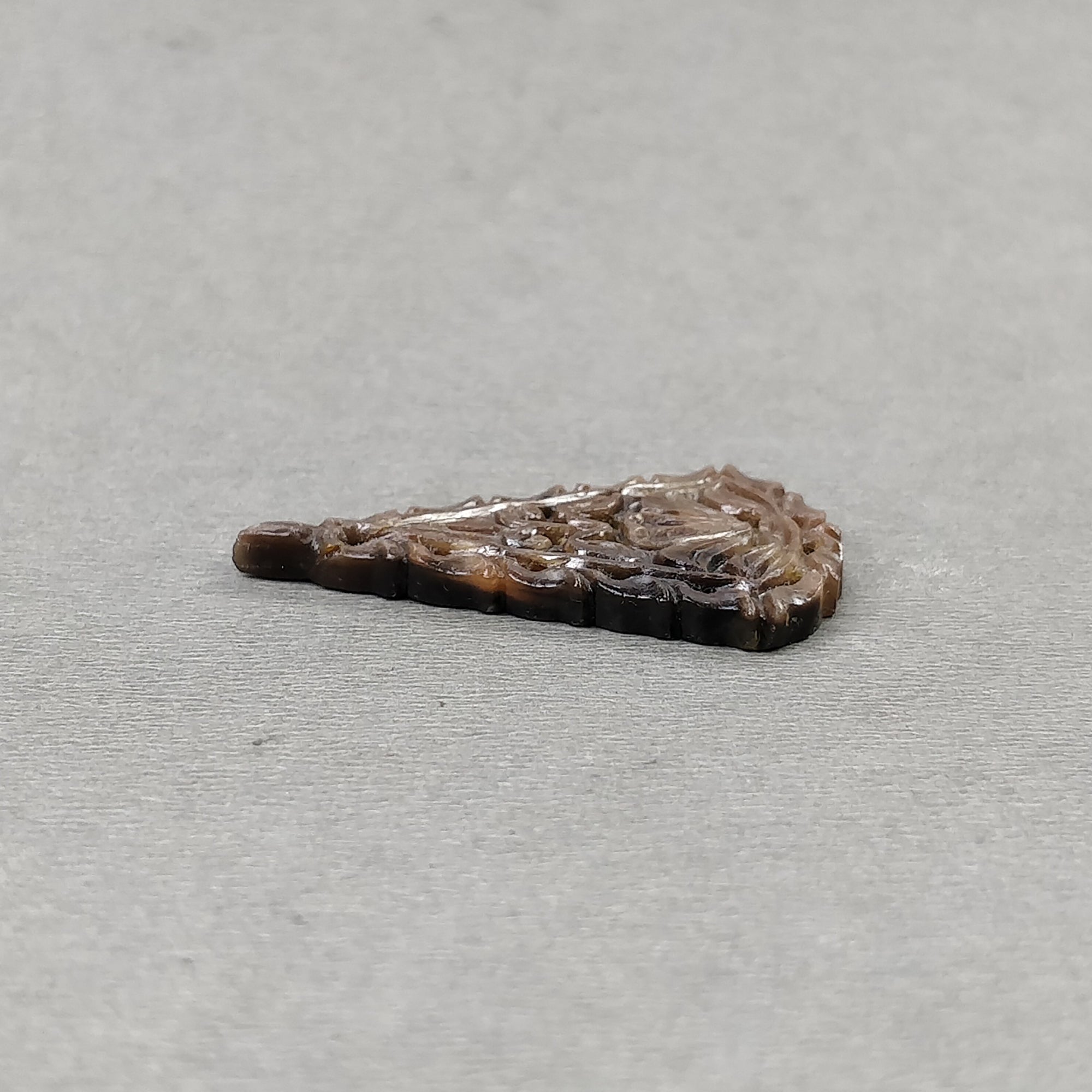 Natural Untreated Golden Brown Chocolate Sapphire Gemstone Carving - 22.31cts Hand-Carved Triangle (36x26mm) for Pendant Jewelry | Unique Gemstone Gift for Birthdays & Special Occasions | Perfect for Necklace, Bracelet & DIY Jewelry Making