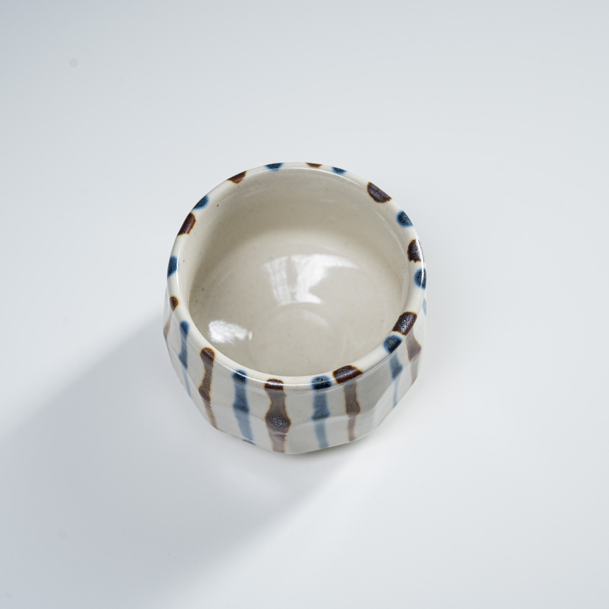 Handcrafted Mino Ware Pottery Sake Cup & Teacup - Traditional Japanese Tokusa Design - Authentic Minoyaki Guinom - Perfect for Sake Tasting, Tea Ceremonies & Home Decor