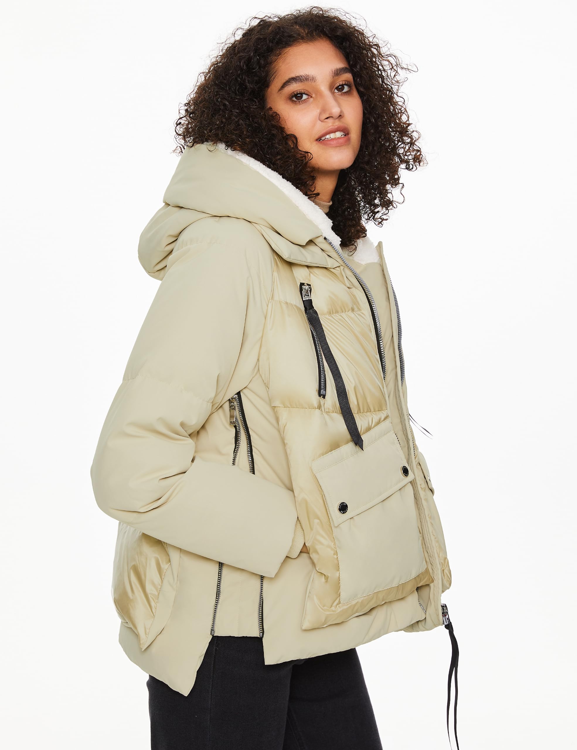 Orolay Women's Cropped Puffer Jacket - Patchwork Down Coat with Stand Collar & Hood | Winter Fashion Outerwear with Pockets for Casual Outings & City Strolls