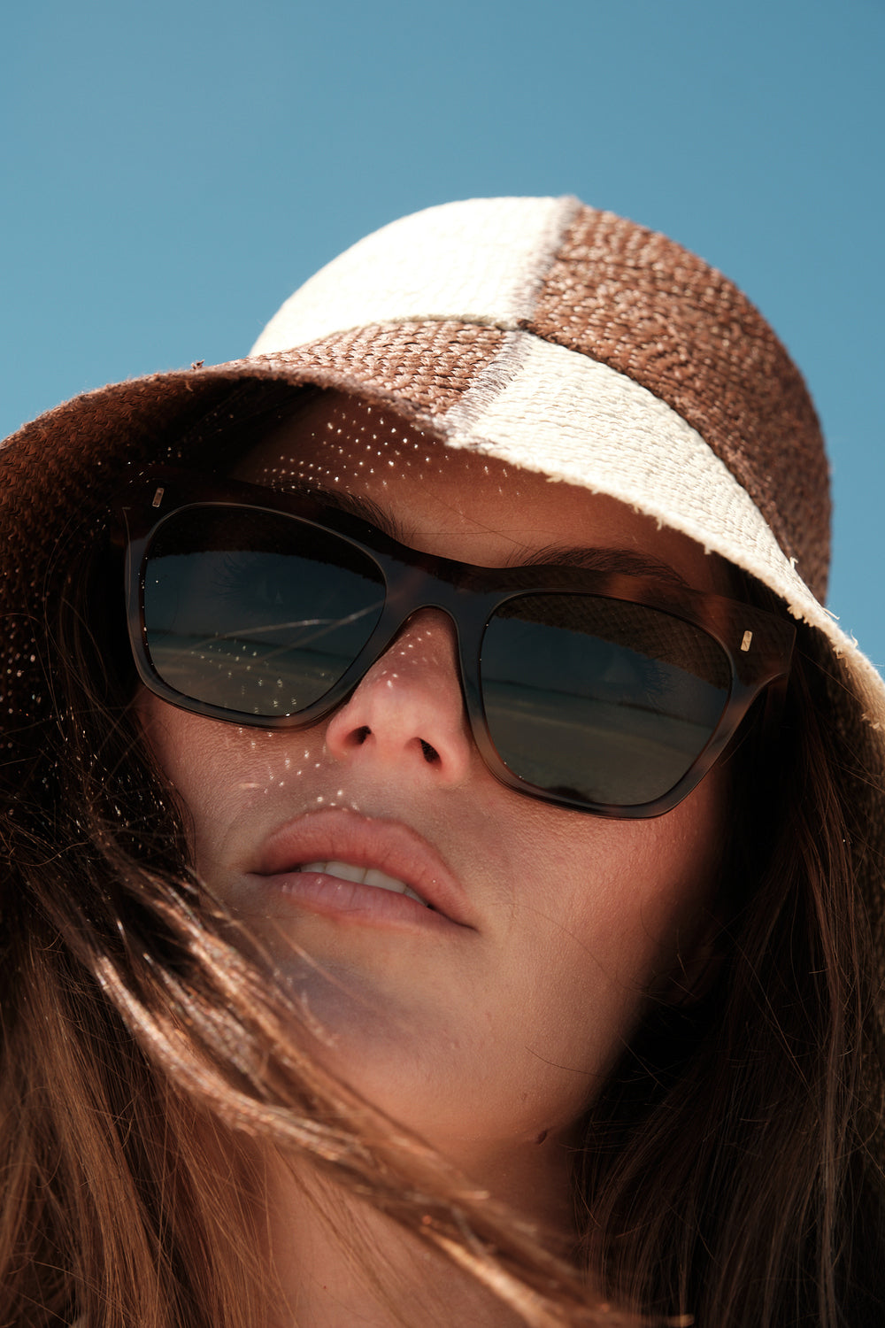 Stylish Pyramid Of The Sun Sunglasses for Men & Women - UV Protection Polarized Aviator Shades - Perfect for Beach, Driving & Outdoor Activities
