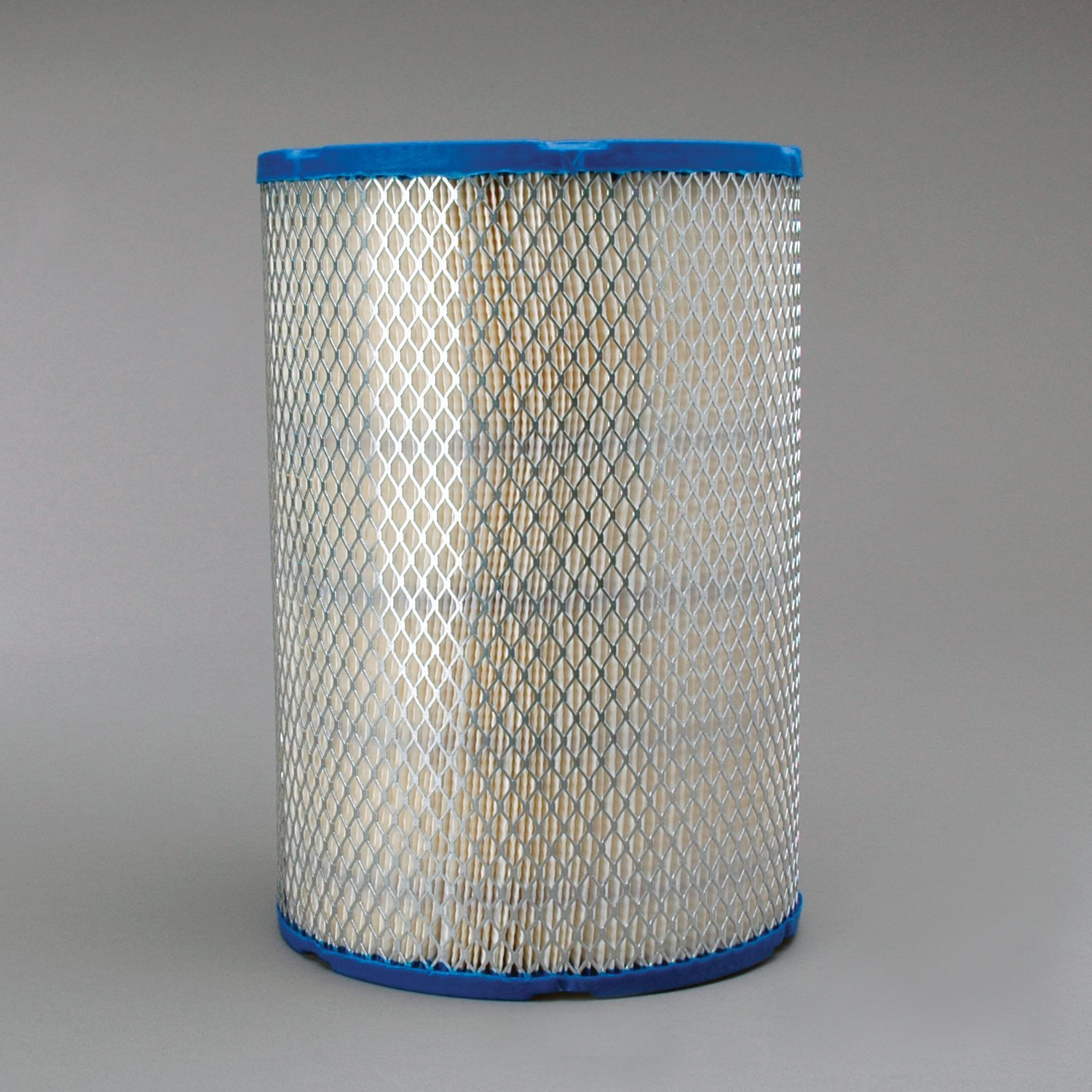 Donaldson P610485 Heavy Duty Air Filter for Trucks & Heavy Equipment - High Efficiency Engine Protection - Ideal for Construction, Mining & Agricultural Machinery