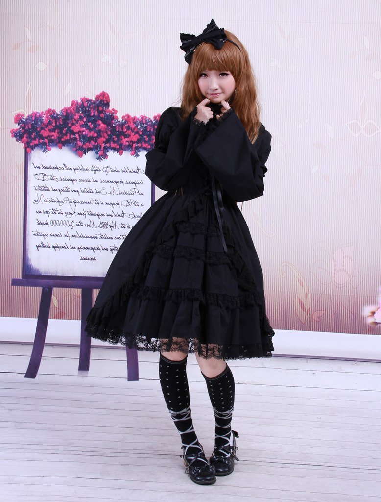 Black Square Neck Gothic Lolita Cosplay Dress - Elegant Victorian Style Costume for Anime Conventions, Halloween Parties & Themed Events