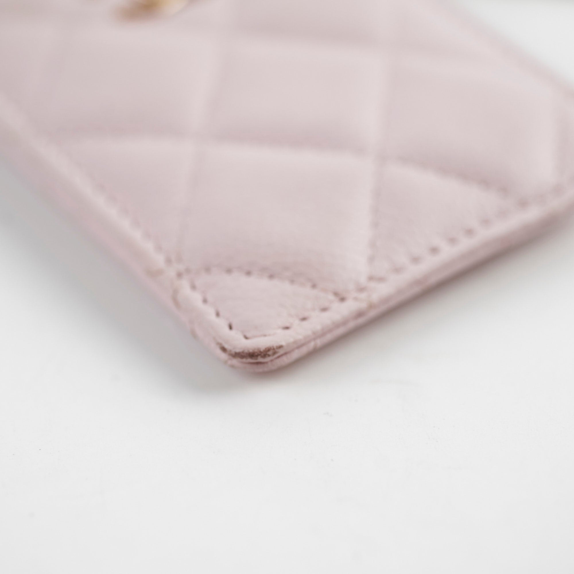 Chanel Caviar Leather Card Holder in Pink - Luxury Compact Wallet for Credit Cards & ID - Perfect for Everyday Use, Travel & Gifting