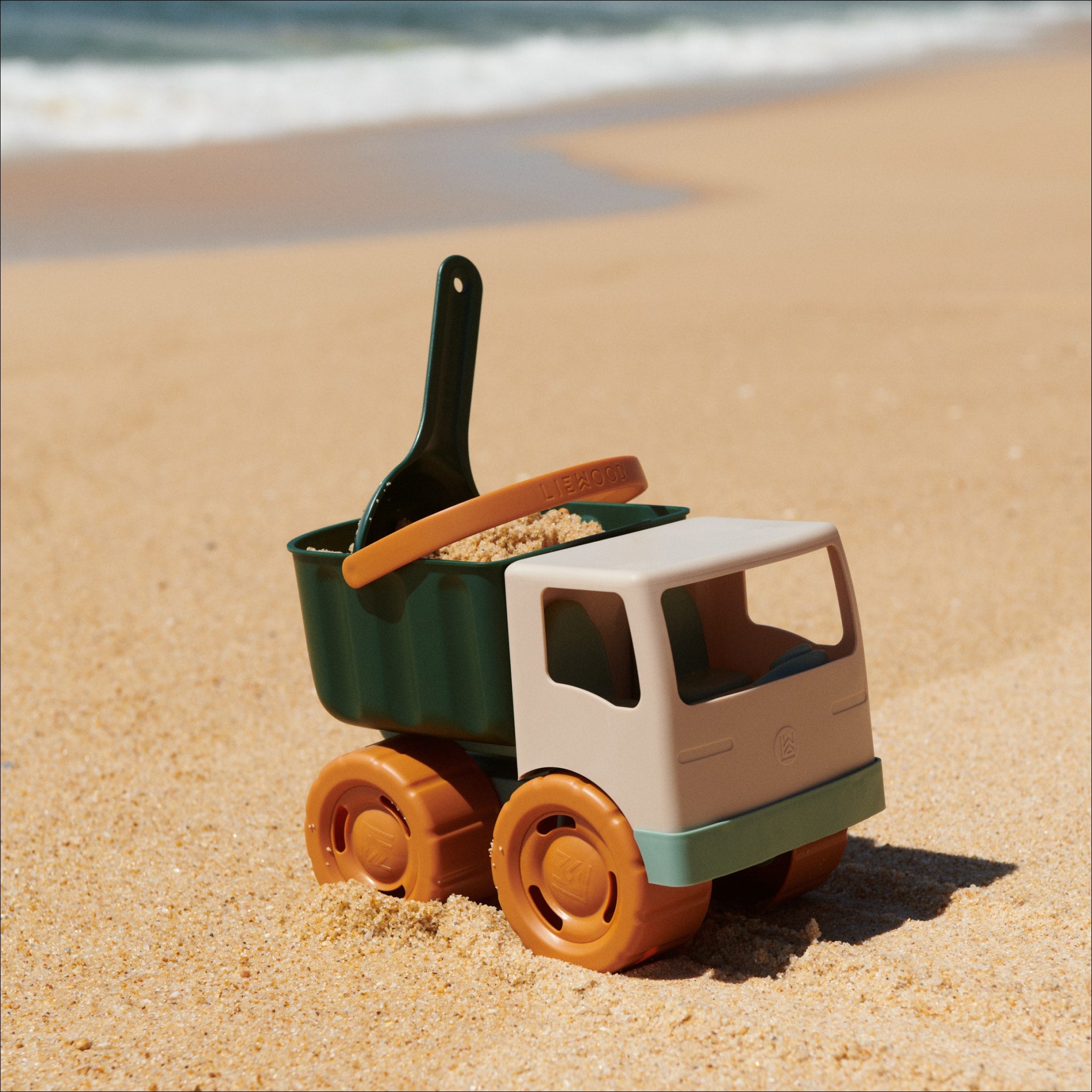 LIEWOOD Beck Sand Truck Toy - Durable Construction Vehicle for Kids, Peppermint Color Mix - Perfect for Sandbox Play, Beach Toys & Outdoor Pretend Play Activities