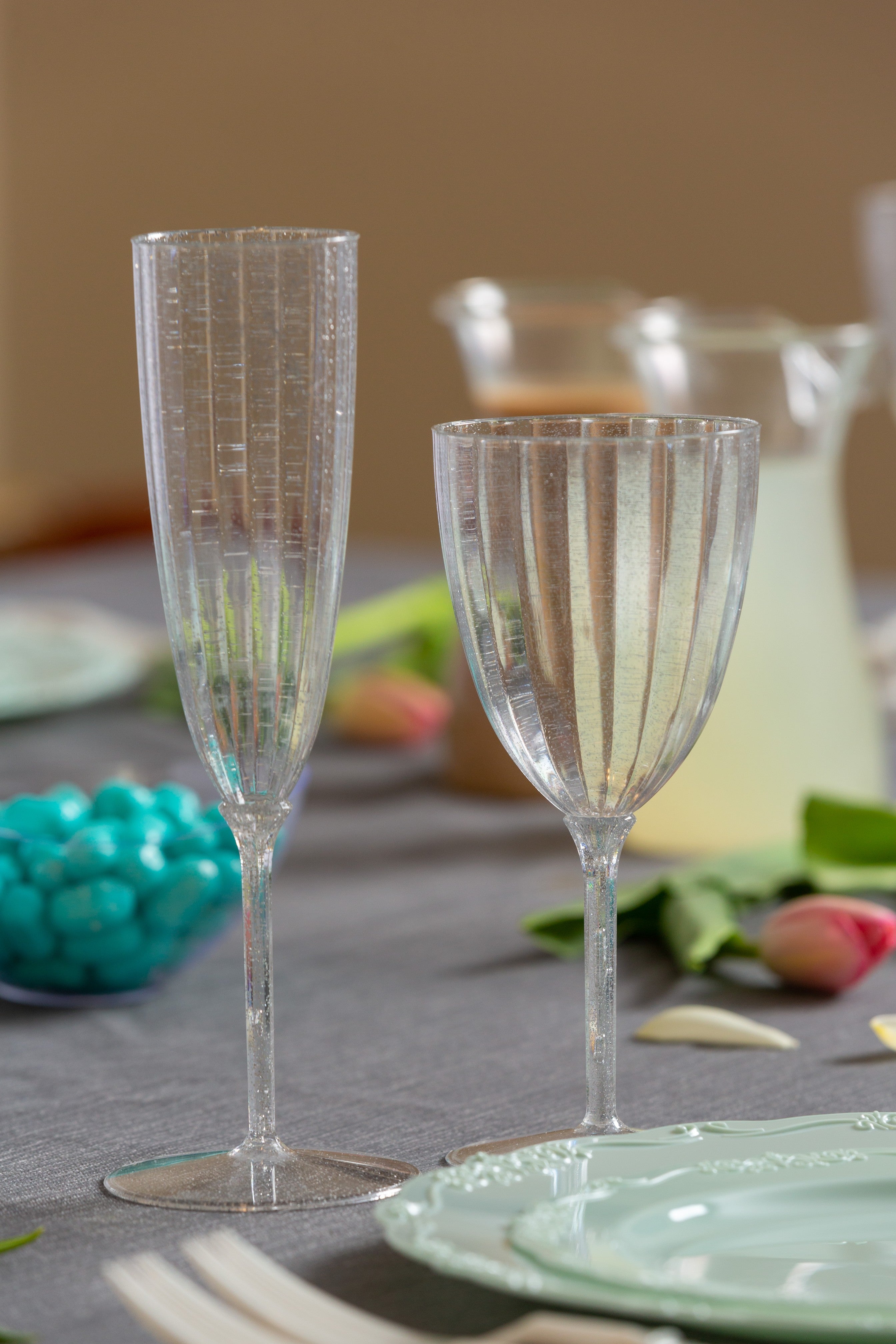6 Oz Silver Glitter Plastic Disposable Champagne Flutes - 8 Pack for Weddings, Parties & Celebrations - Elegant & Shimmering Drinkware