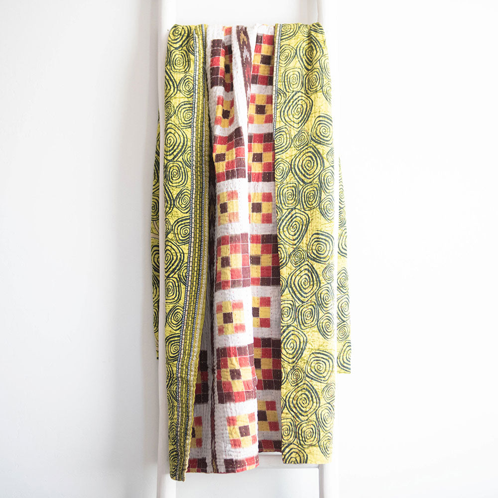 Handmade Unique Kantha Quilt KT6787 - Traditional Indian Patchwork Bedspread for Cozy Home Decor & Bohemian Style Bedroom