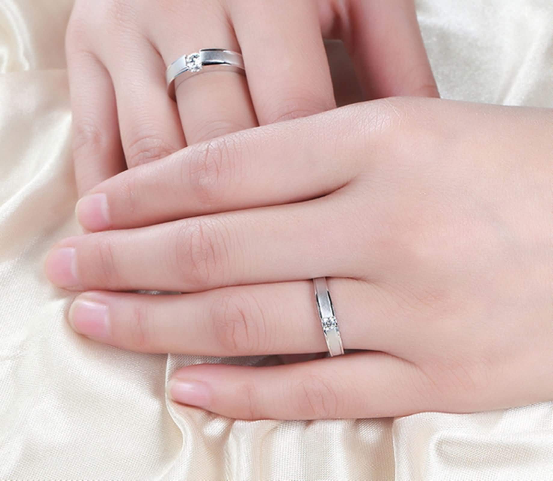 **Daesar Platinum Couple Rings - 0.3ct Diamond Anniversary Bands for Men & Women, Matte Round White Gold Promise Rings - Perfect for Weddings, Engagements & Romantic Gifts**
