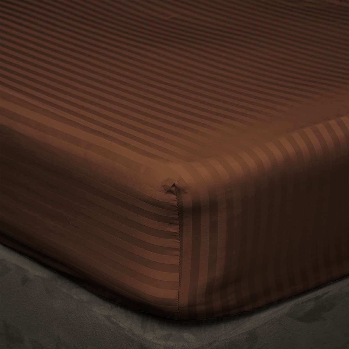 600-Thread-Count 100% Long-Staple Combed Cotton Sheet Set - 4 PC (Fitted Sheet, Flat Sheet & 2 Pillowcases) with 22