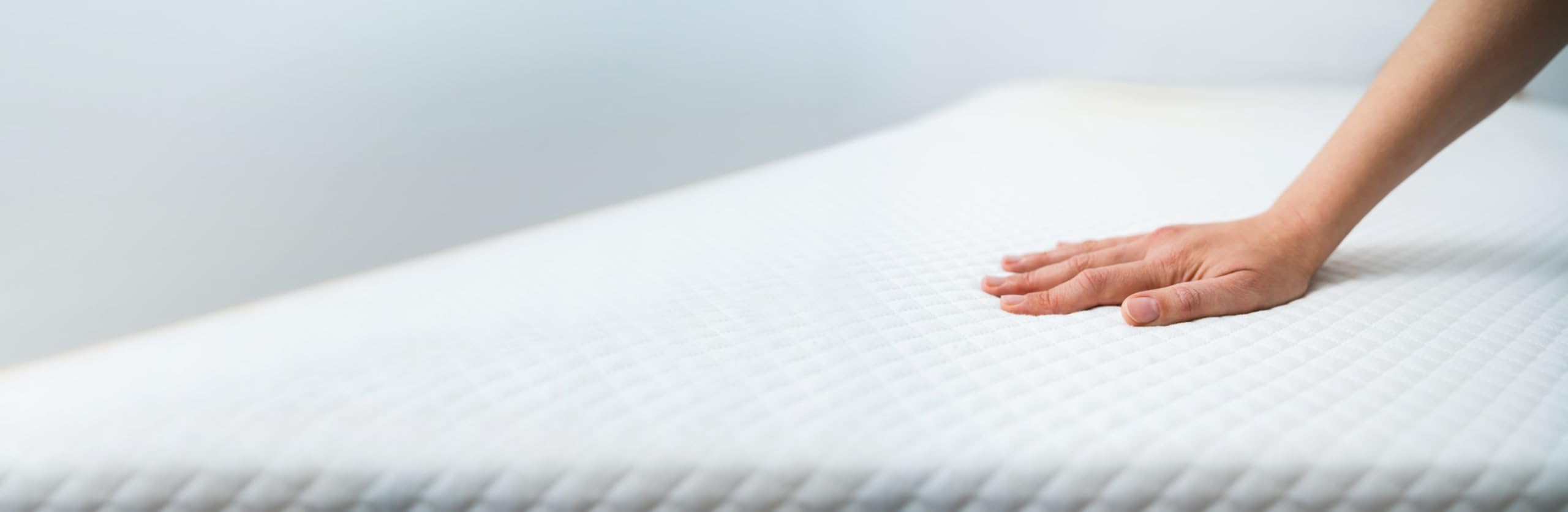 12 Inch Full Size Gel Memory Foam Mattress in a Box - CertiPUR Certified Cooling Bed with Firm Support - Perfect for Guest Rooms, Dorms & Small Apartments