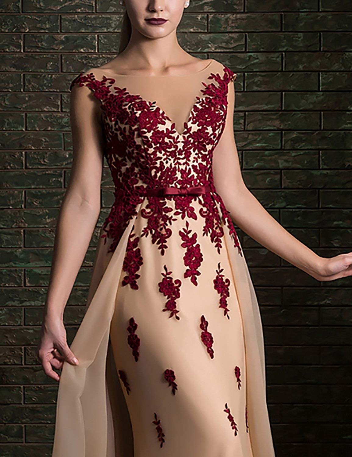 Elegant Burgundy V-Neck A-Line Prom Dress for Women - Sleeveless Long Evening Gown with Appliques | Perfect for Homecoming, Formal Parties & Special Occasions
