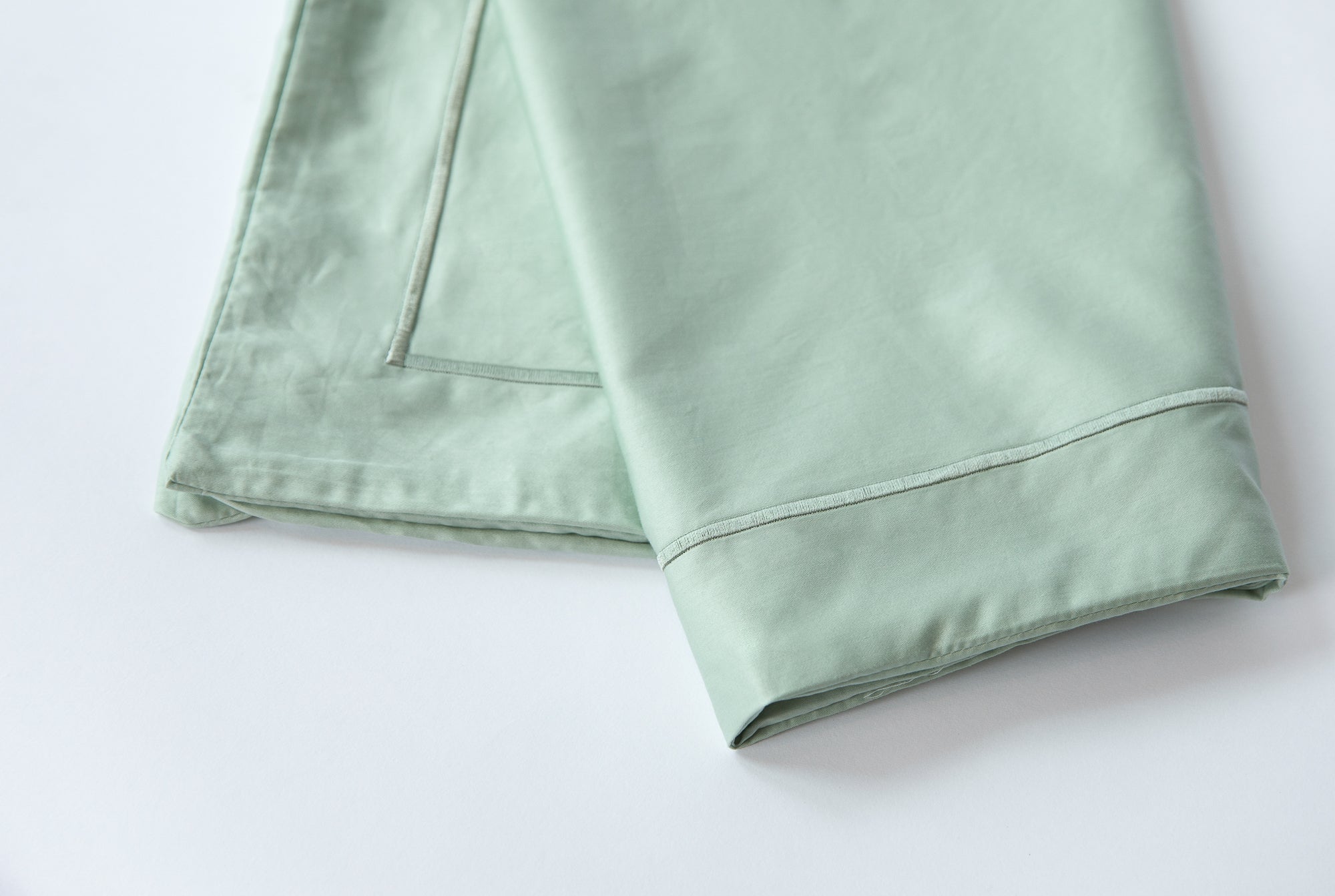 Premium Seafoam King Size Pillowcases Set of 2 - 100% Cotton Soft Bedding for Luxury Comfort - Perfect for Master Bedroom, Guest Room & Hotel Decor